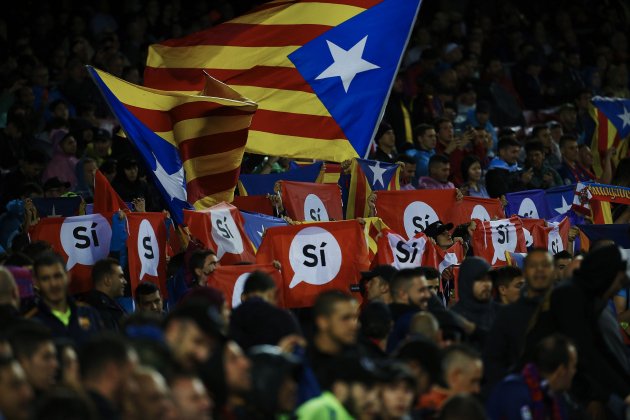 Estelada Camp Nou Barça Olympiakos Champions   EFE