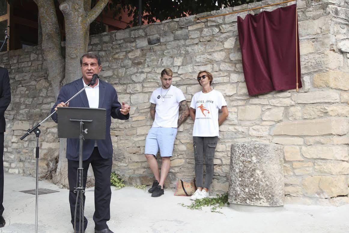 Cruyff ja té un carrer a Vallfogona de Riucorb