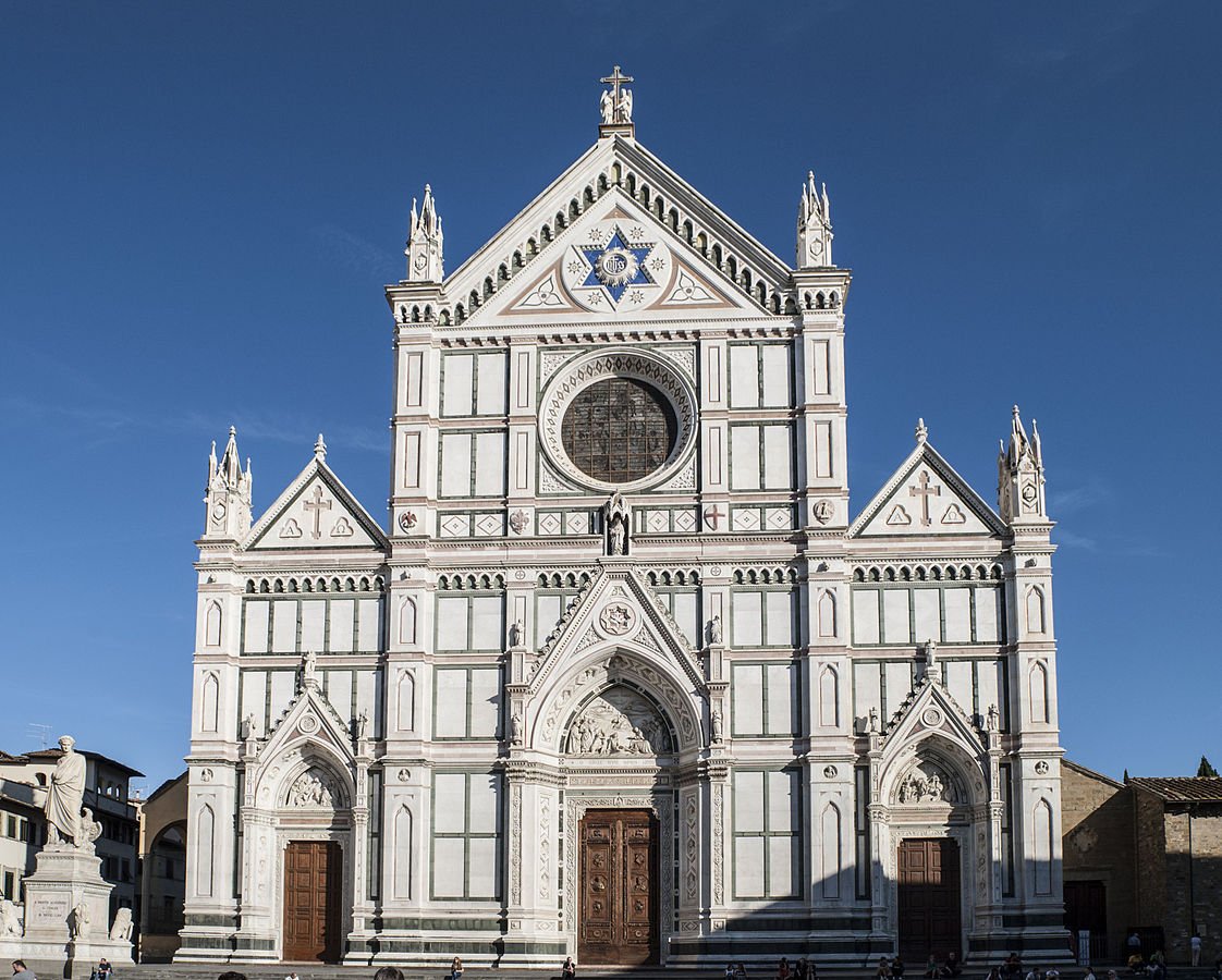 Muere un turista catalán en Florencia al caerle una piedra en la cabeza en la iglesia de Santa Croce