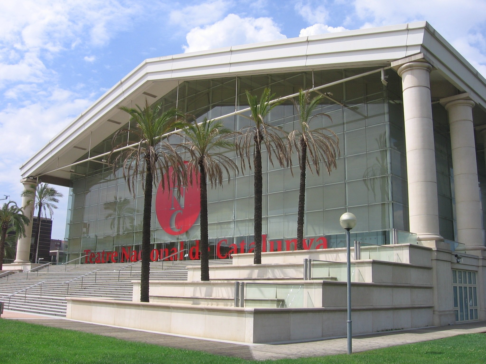 El TNC prorromp en crits de llibertat per a Sànchez i Cuixart