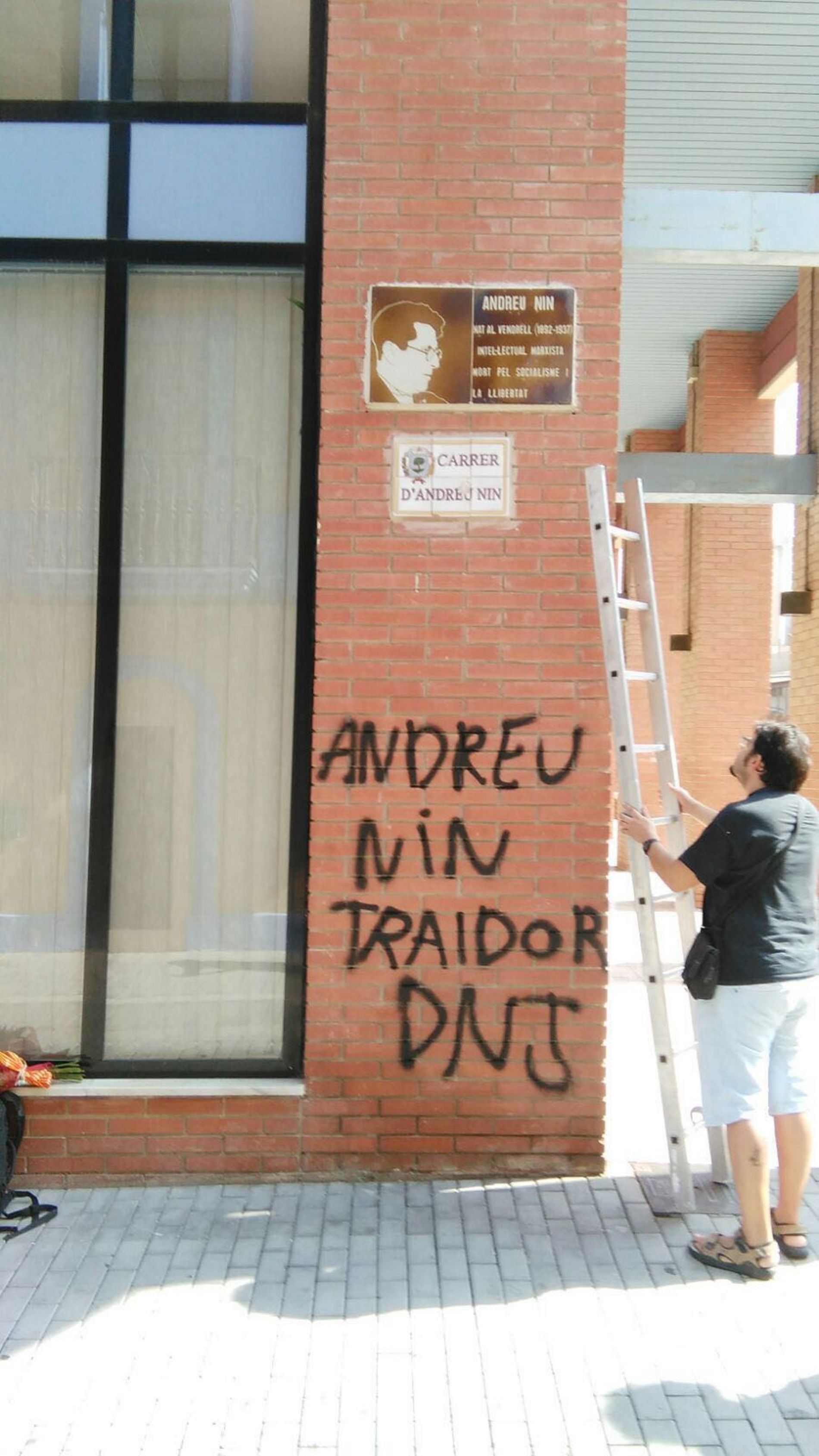 Pintades feixistes després d'un acte en homenatge a Andreu Nin
