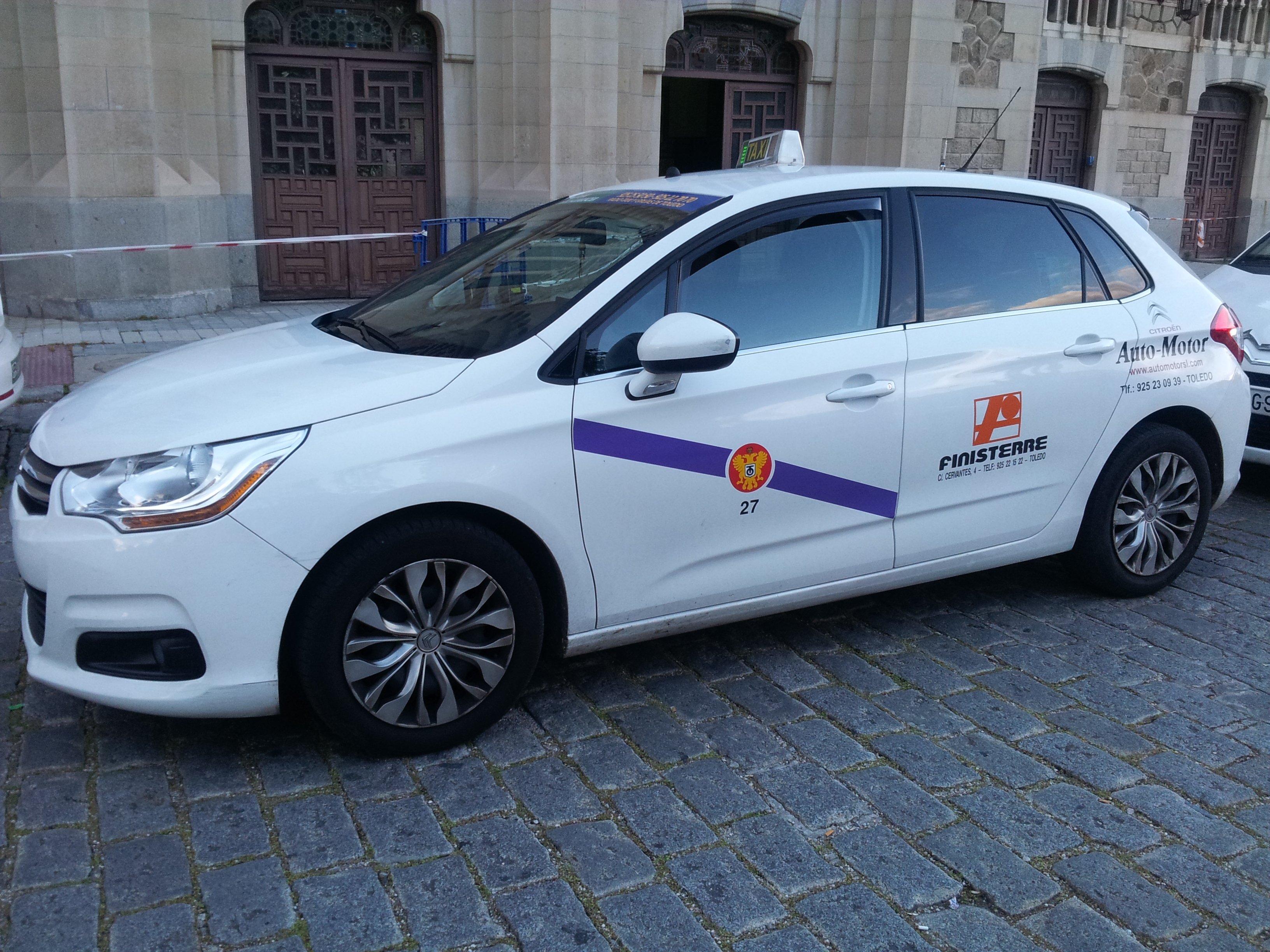 Apareixen els tiquets de taxi en català a 27 ciutats espanyoles