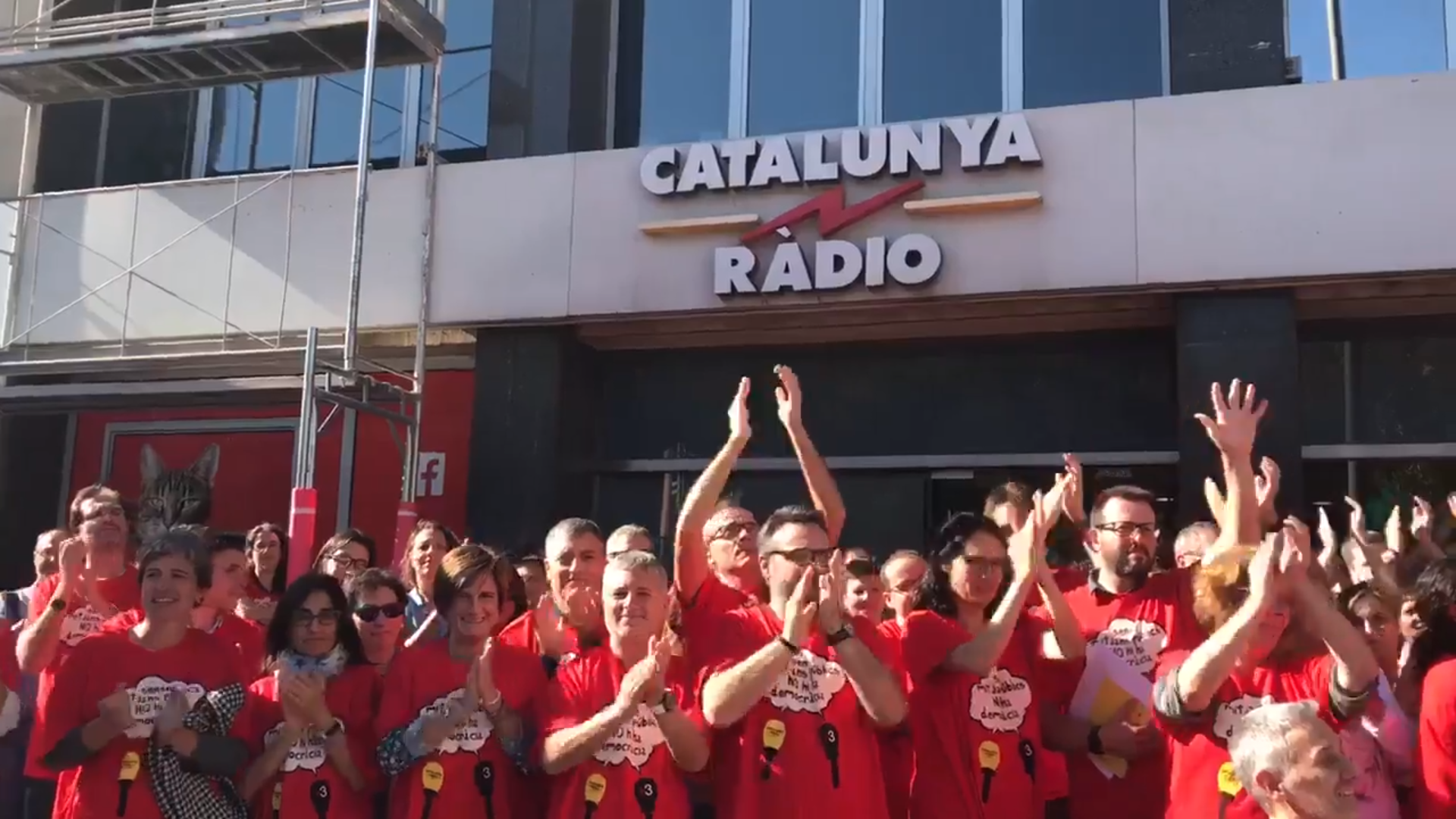 Staff at Catalan public broadcasters stand up to threat of intervention