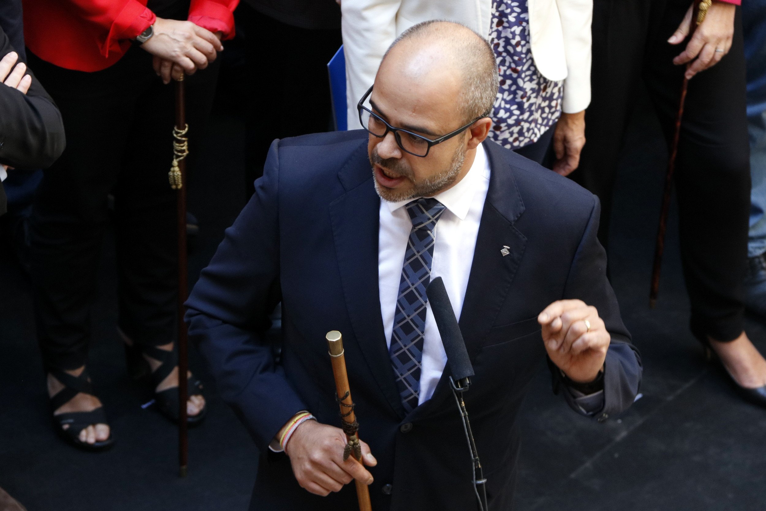 El sarcasmo de Buch al pedir a Torrent la investidura de Puigdemont