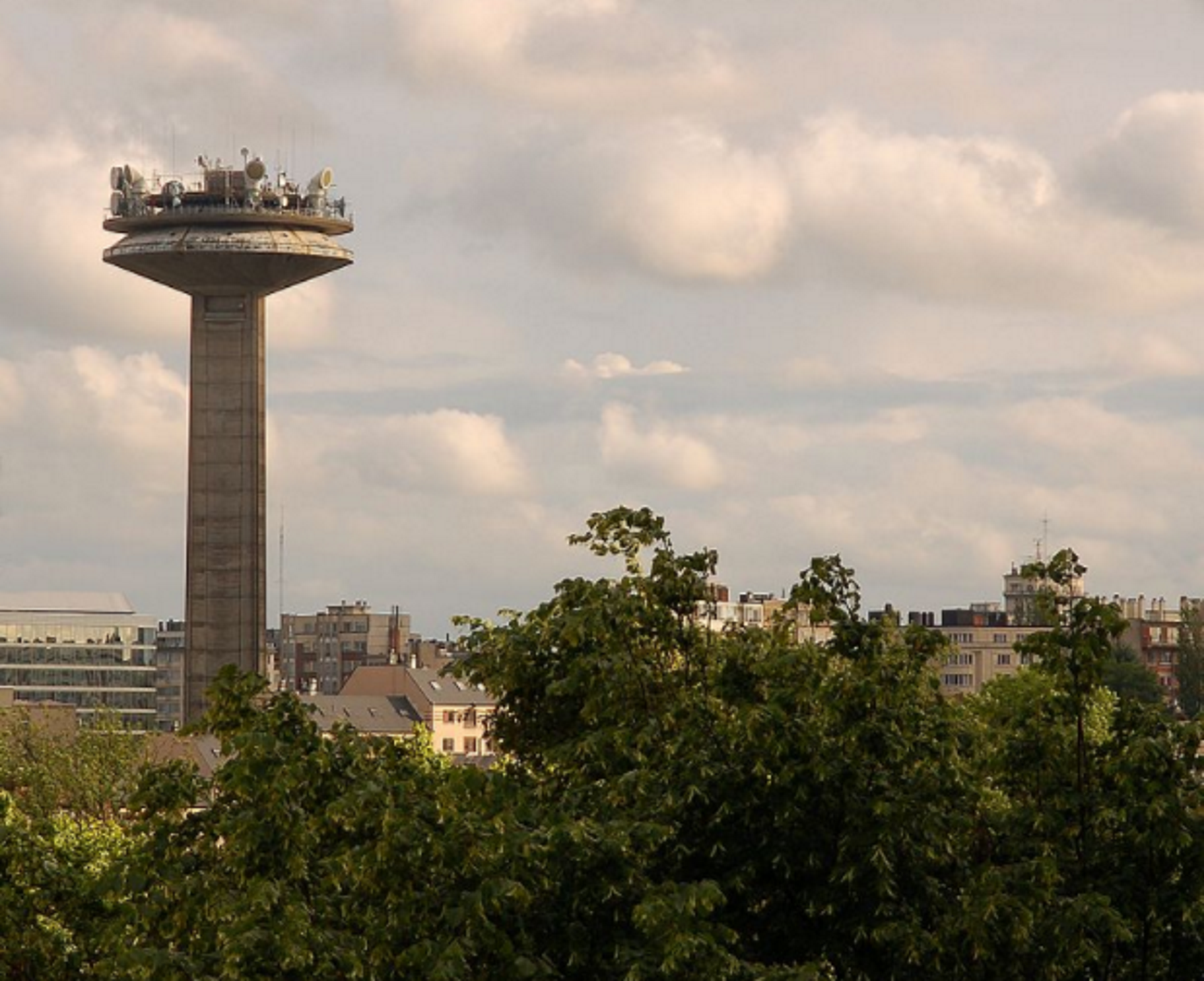 La Televisión Belga: "Catalunya prepara la resistencia pacífica"