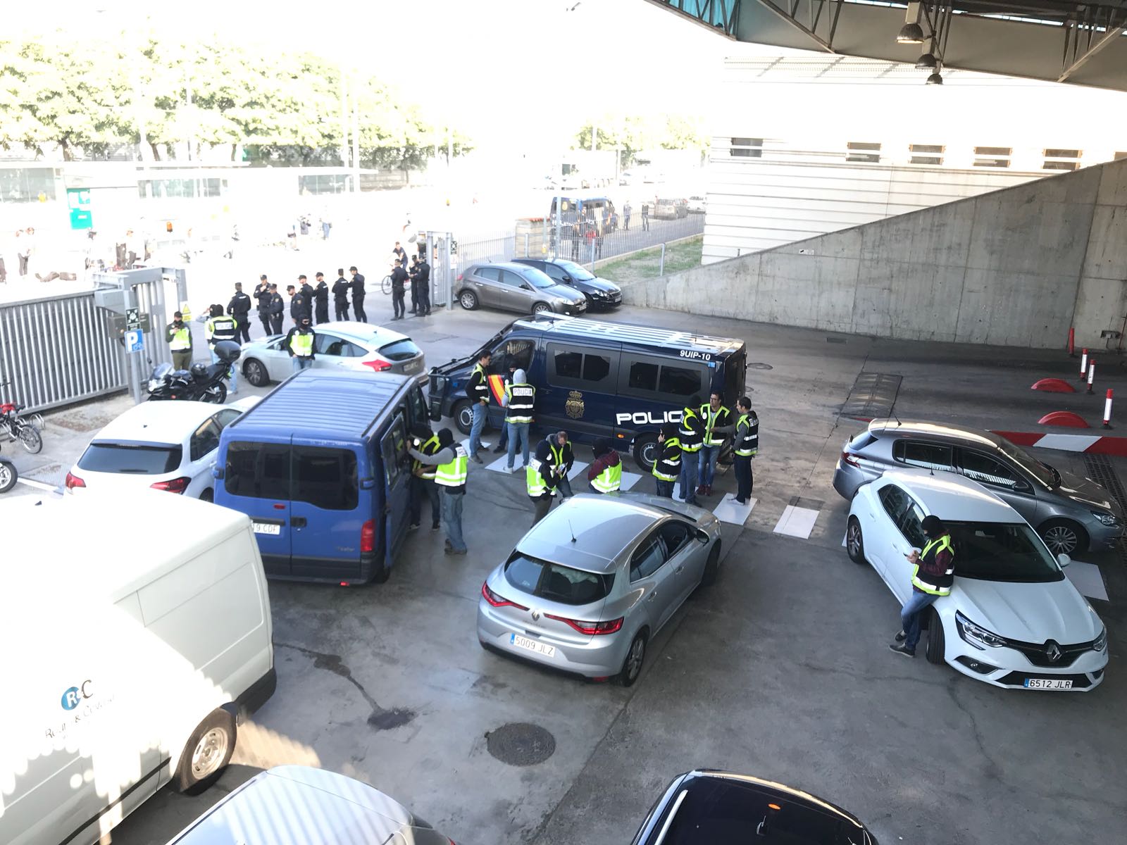 La policía española acusa a los Mossos de controlar a políticos unionistas