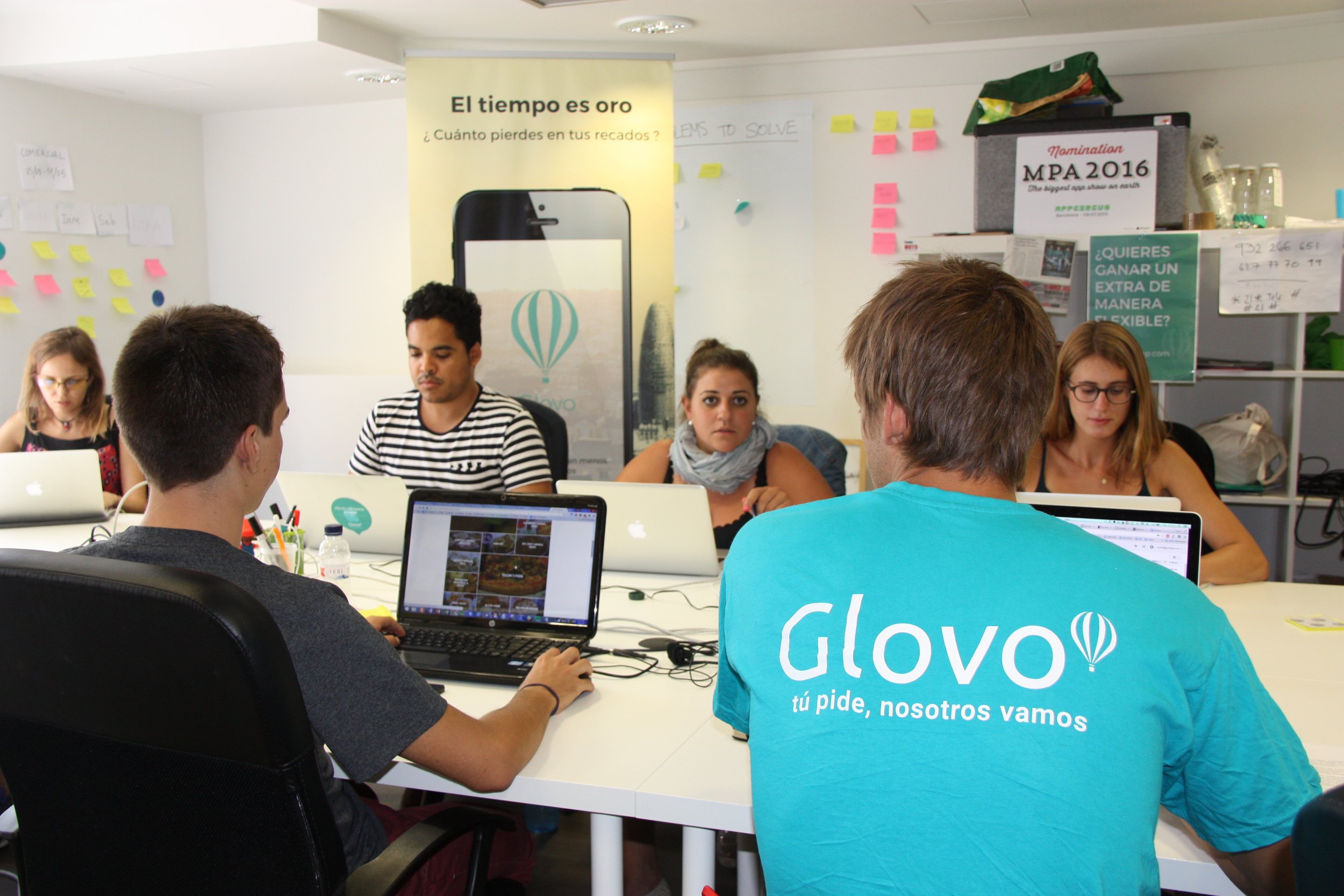 Glovo planea contratar a 50 desarrolladores informáticos en Barcelona