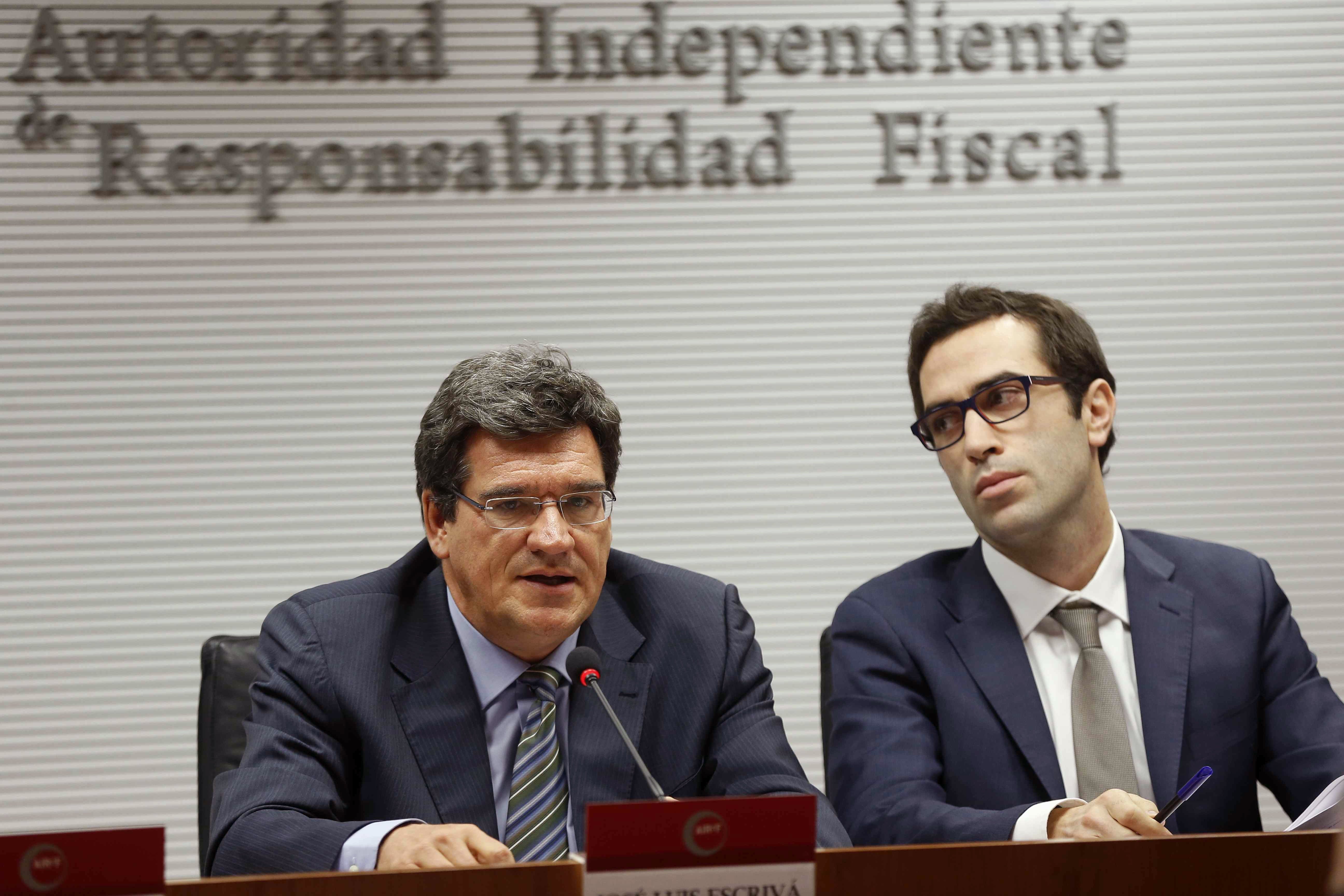 La AIReF calcula en 1.700 millones las pérdidas de las autonomías por la crisis catalana