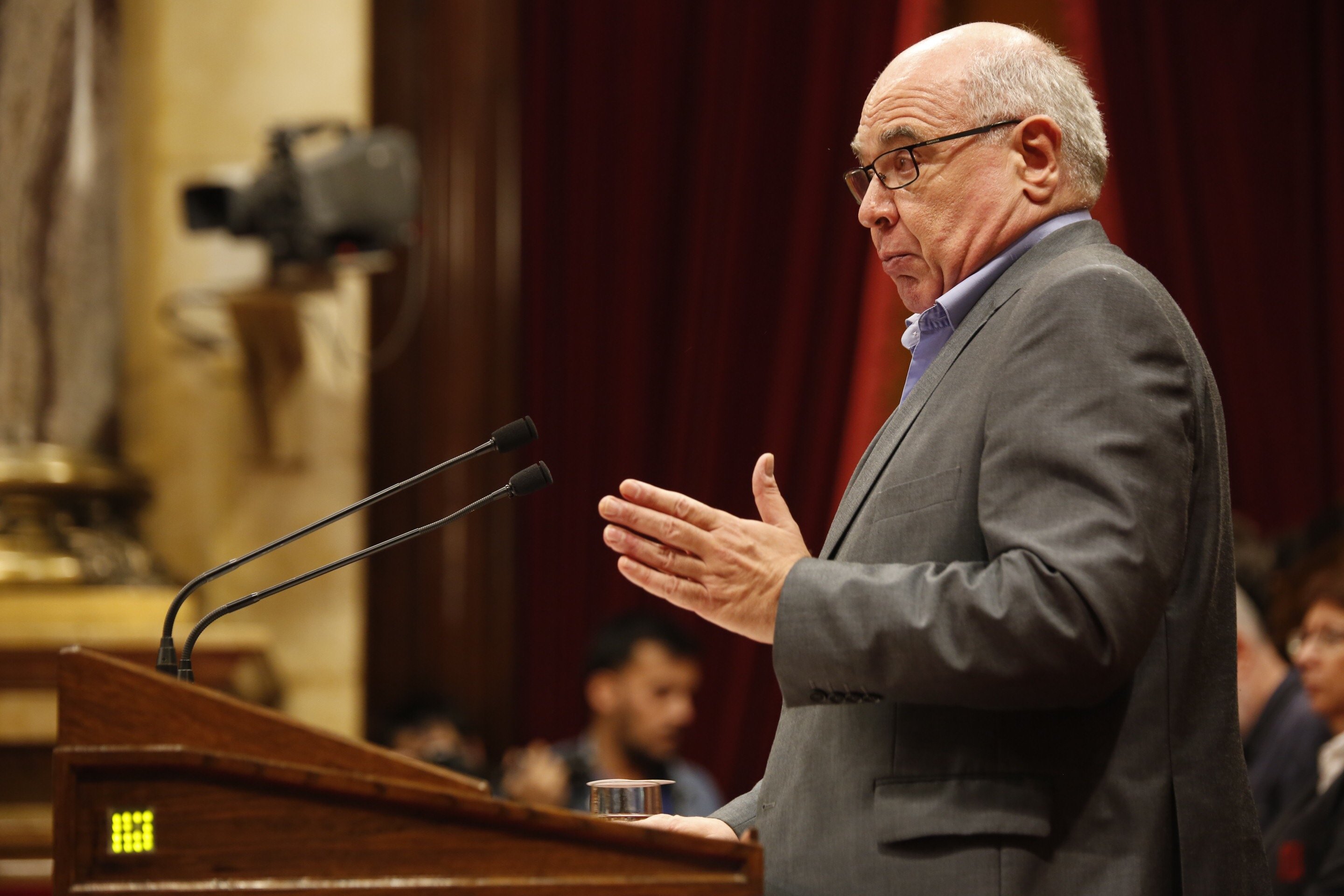 Collboni redistribuye temporalmente las tareas de Rabell durante su baja médica