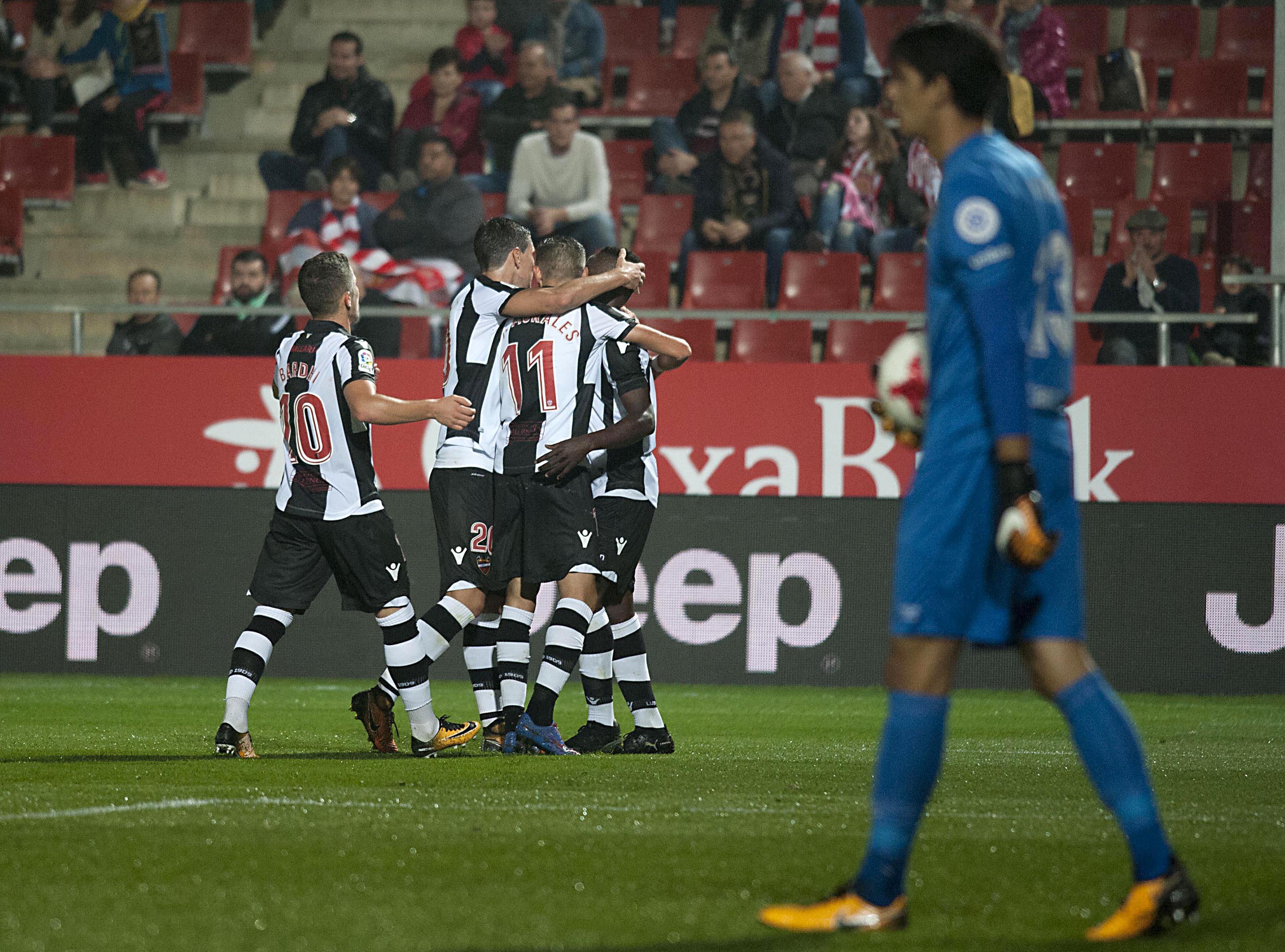 El Levante deja al Girona con un pie y medio fuera de la Copa (0-2)