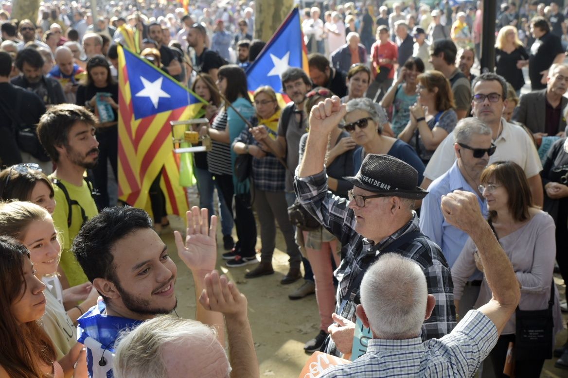 La Mesa admite la propuesta de JxSí y la CUP para fundar la República catalana