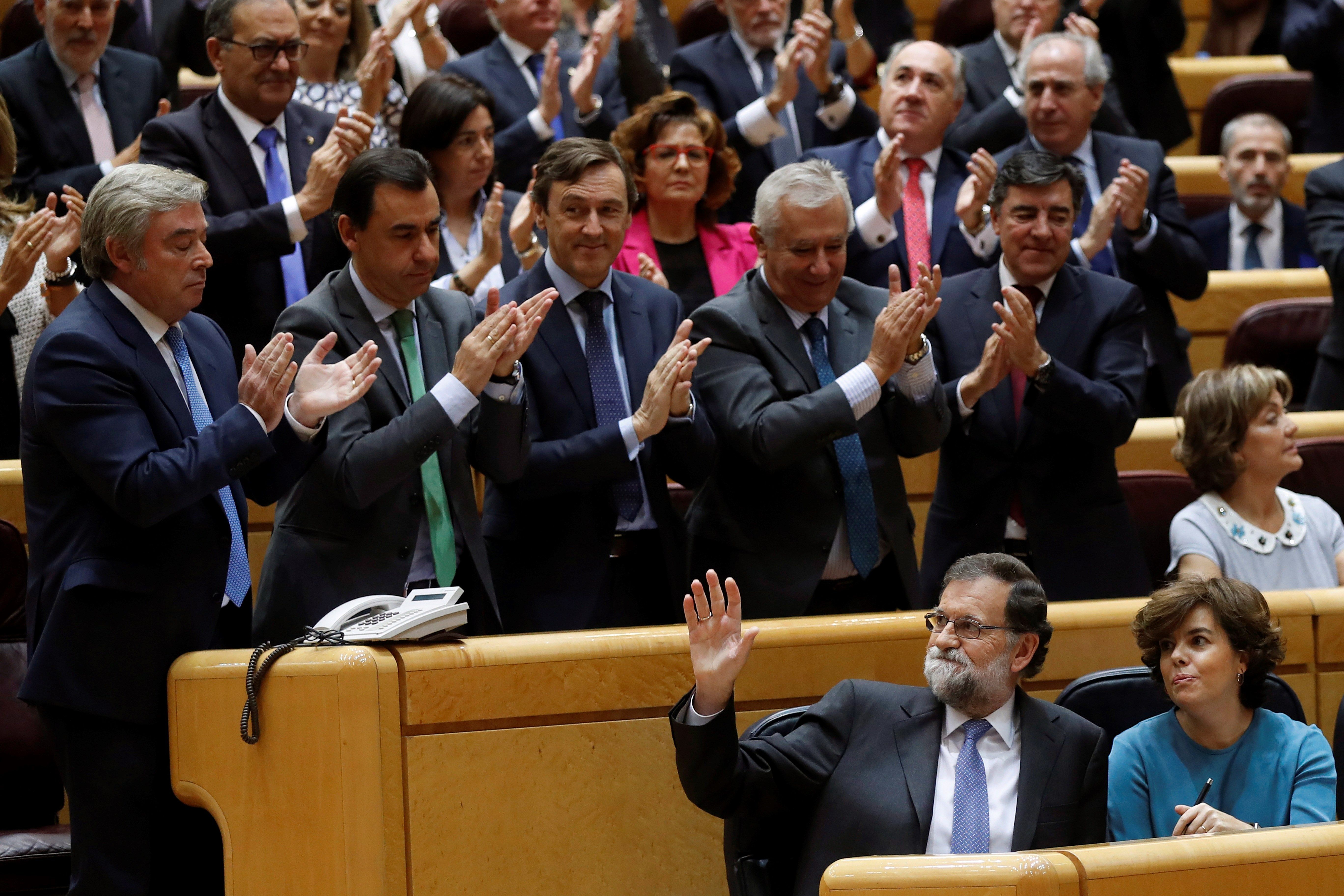 L'aliança PP, PSOE i Cs suspèn l'autogovern català amb el 155