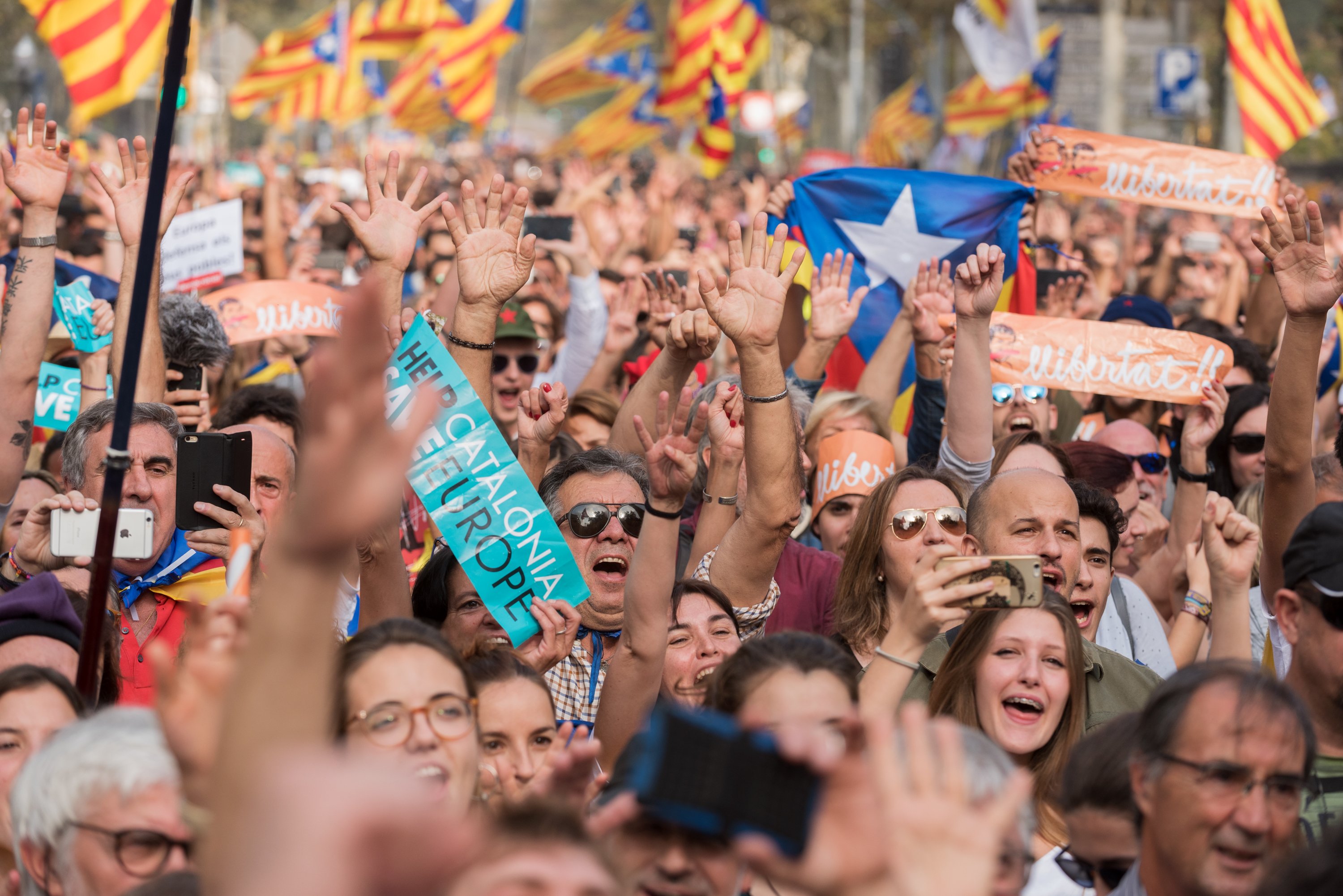 'The Independent': "A Catalunya, la gent ja no sent que viu en una democràcia"