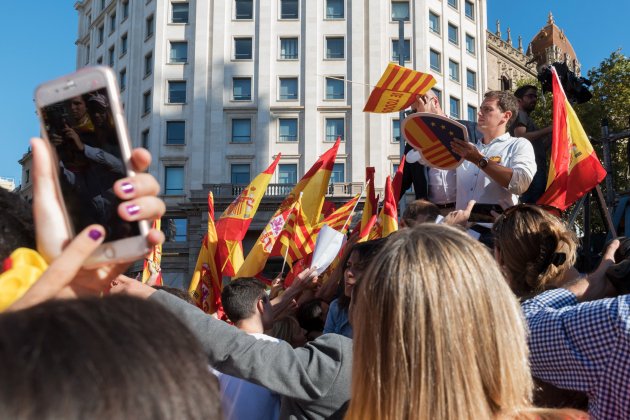Manifestació societat civil catalana %22 tots som Catalunya%22 albert rivera laura gómez (1)