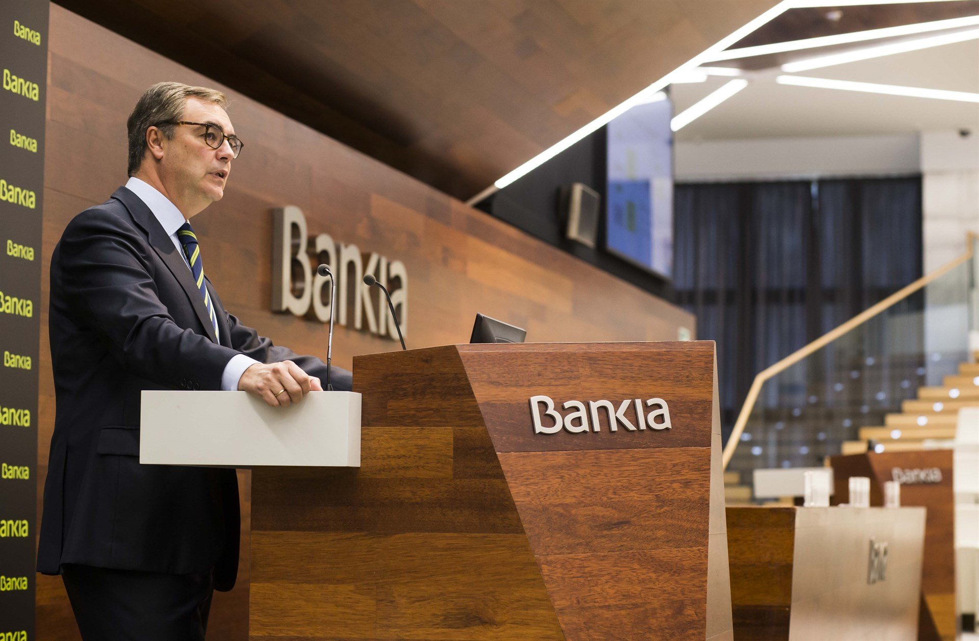 Bankia asegura que los depósitos que han salido de Catalunya "volverán"