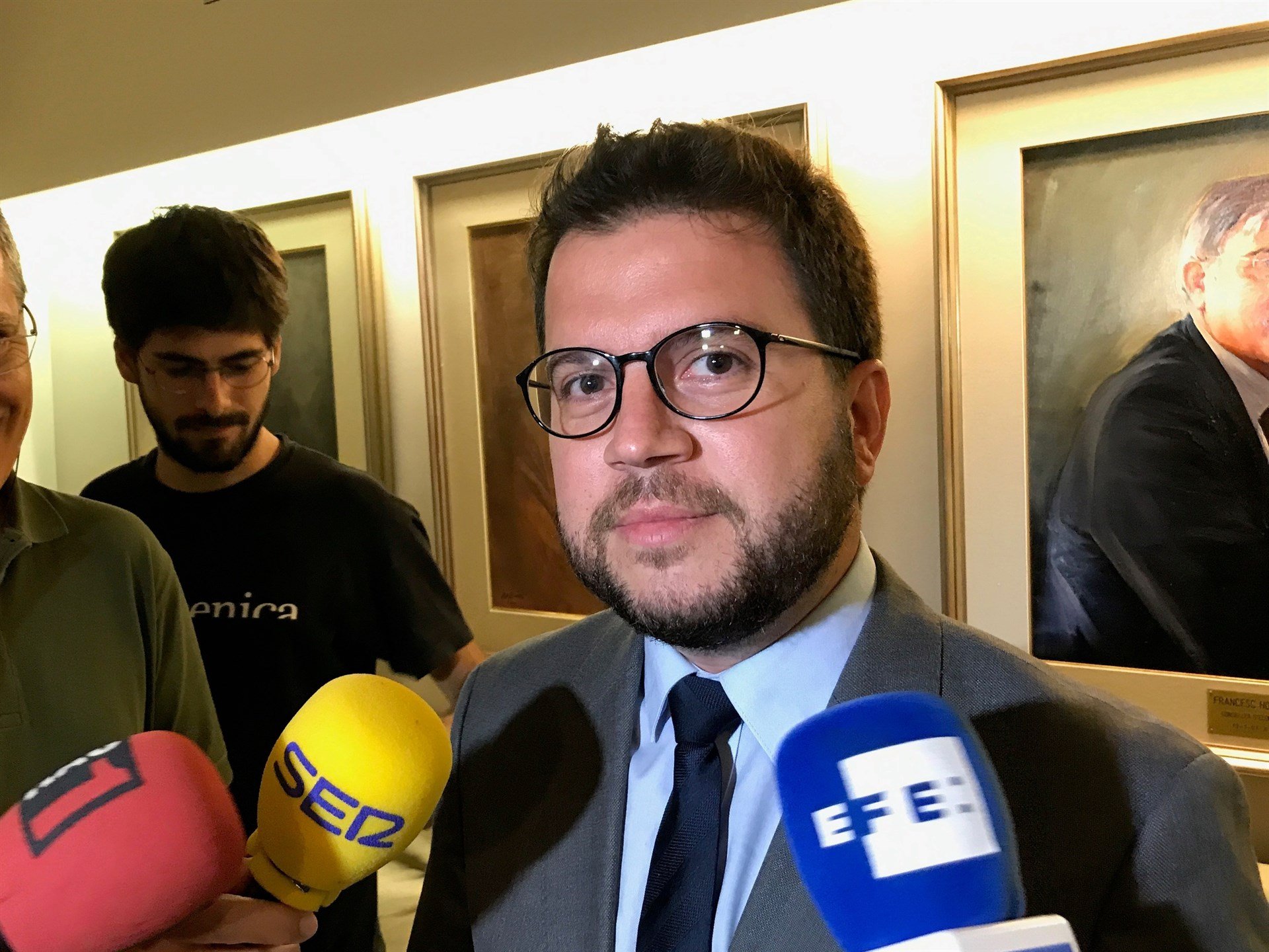 Aragonés: "Estamos bajo una intervención del gobierno pero seguimos trabajando"