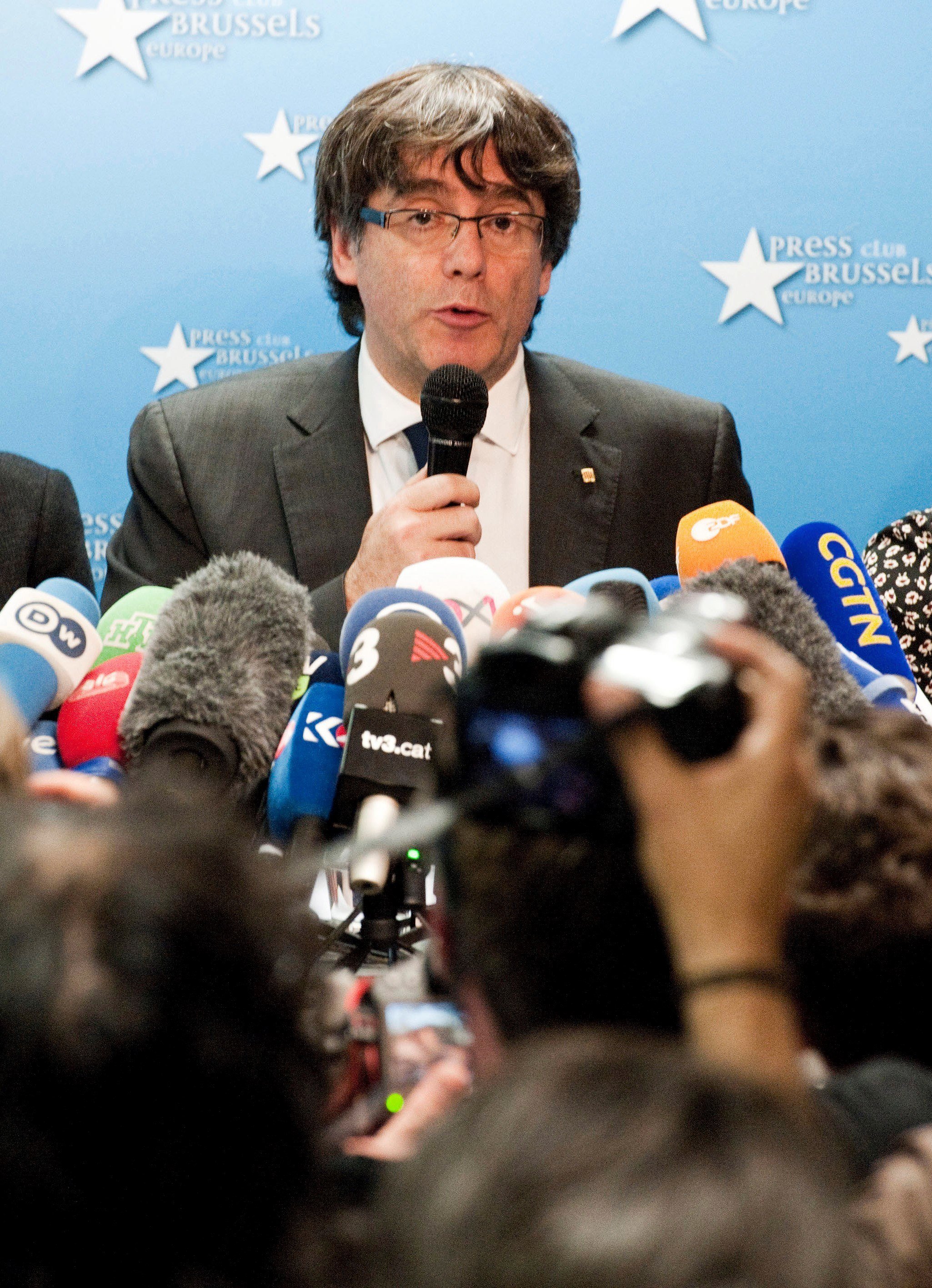 ¿Te parece bien la estrategia de Puigdemont en Bélgica?