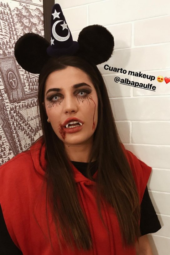 Alba Paul disfrassada  instagram