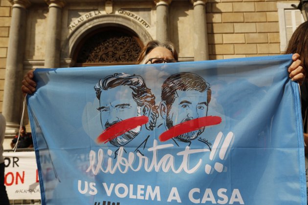 Concentració Plaça Sant Jaume 2/11 / Sergi Alcàzar