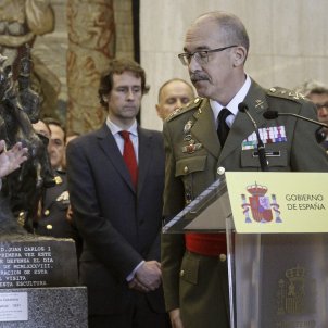 L'Exèrcit, disposat a actuar en la crisi catalana, "el desafiament més gran" a la democràcia