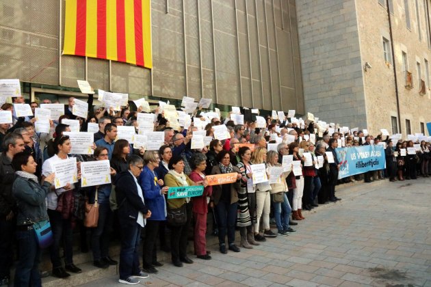 Concentració davant la Delegació del Govern / ACN