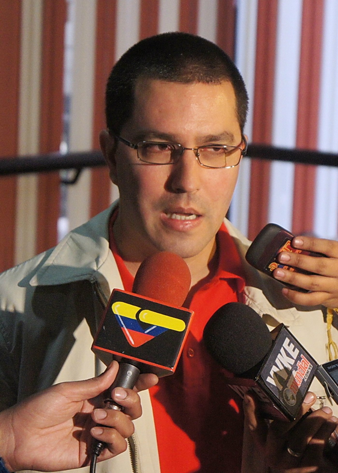Venezuela exige al Estado la liberación de los "presos políticos" (y Dastis responde)