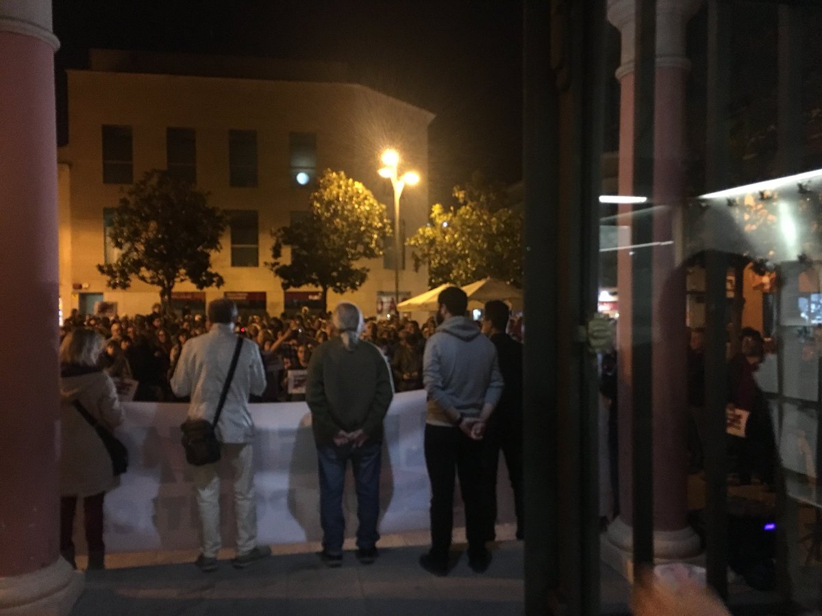 ​Concejales de Rubí se encierran en el Ayuntamiento en solidaridad con los presos