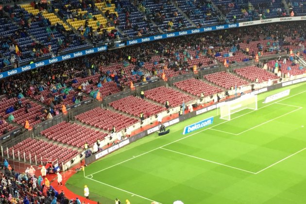 Camp Nou grada animación Bernat Aguilar