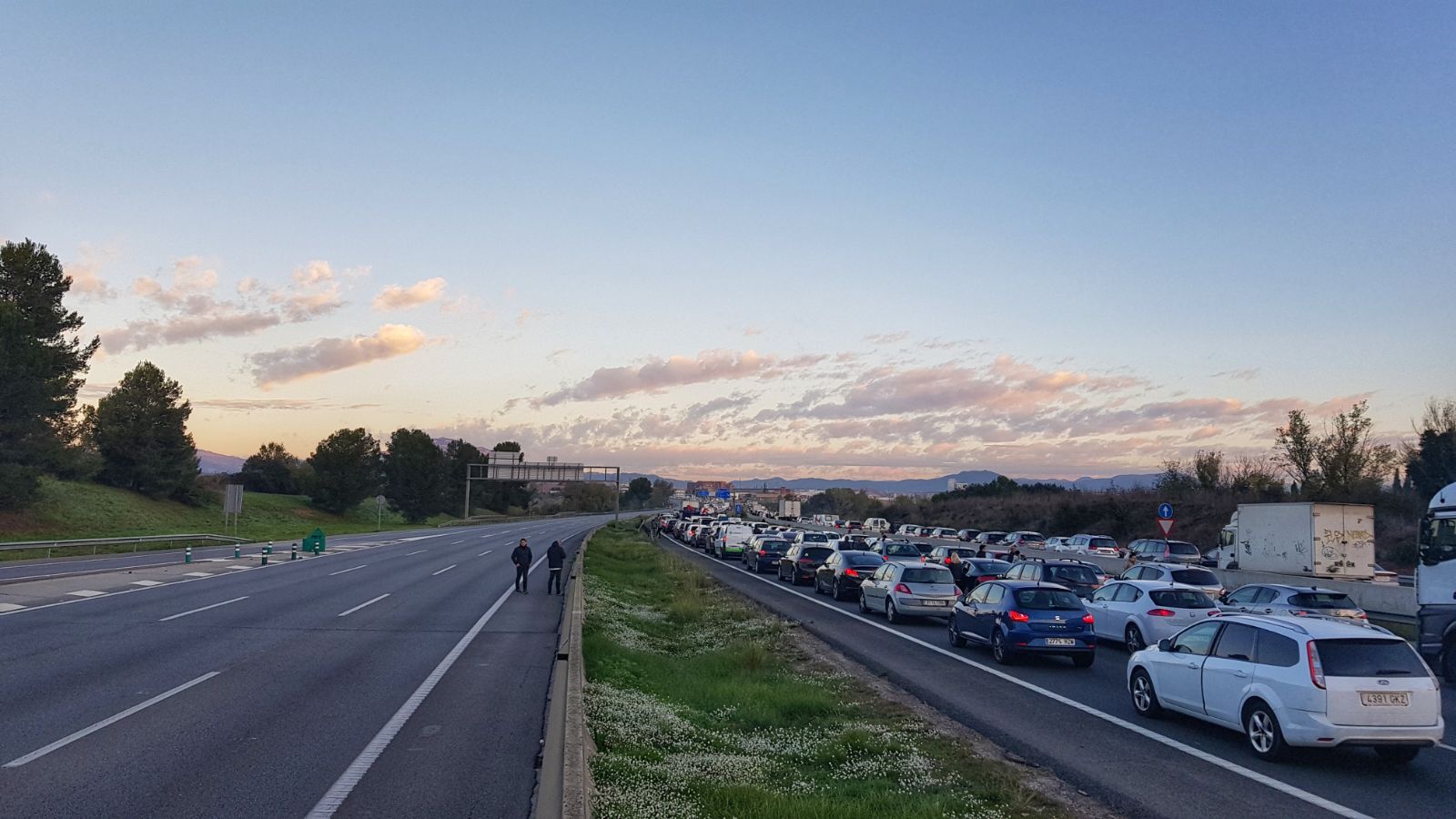 Catalonia 'standstill' sees largest number of road closures of a general strike