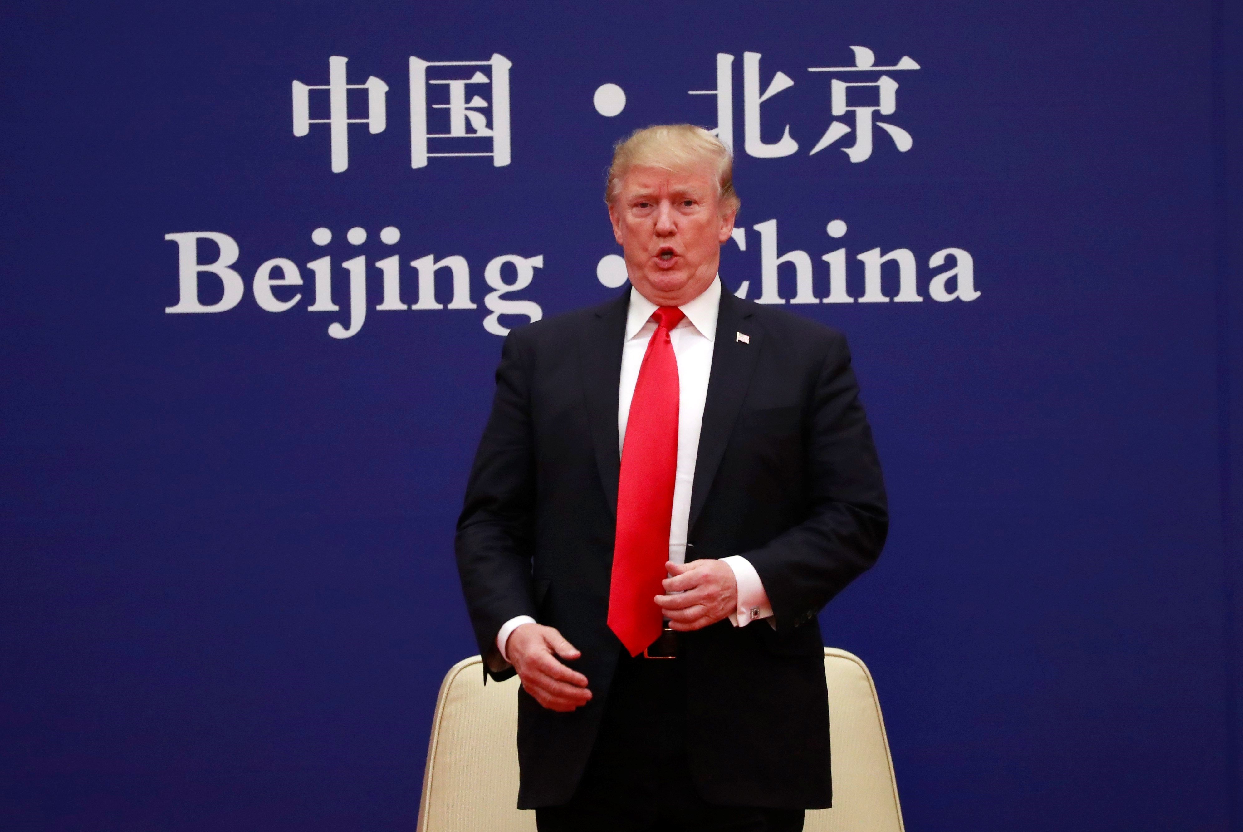 Trump visita la Xina per reforçar les relacions comercials entre les dues potències