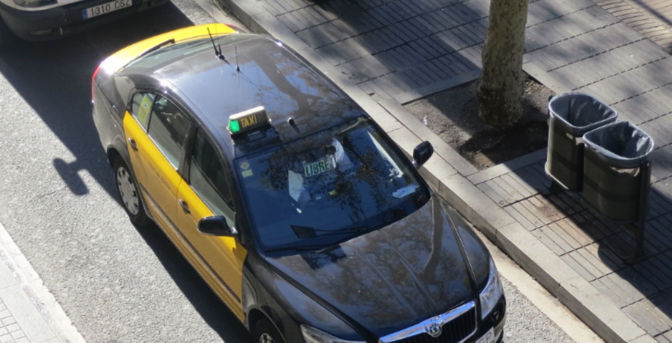 Sandra, taxista: “La gente todavía piensa que damos más vuelta para cobrar más, pero vamos con el GPS”