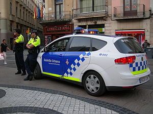 Se tocaba y se exhibía delante de una escuela hasta que lo detuvieron