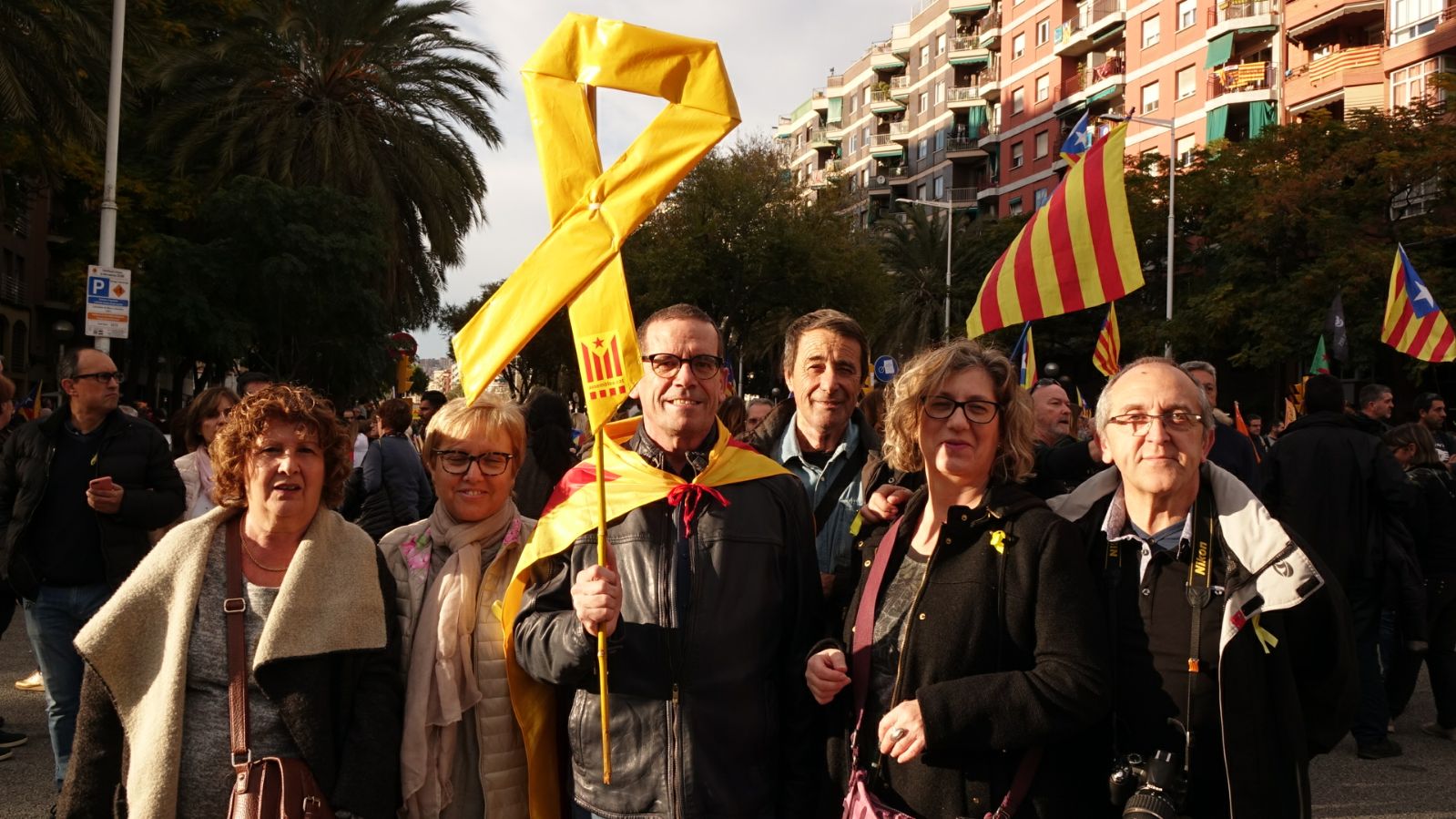 Barcelona il·luminarà de groc llocs públics per la llibertat dels presos