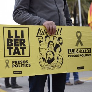 Cartells Llibertat presos 11 N Mónica Gómez 2 Cartells Llibertat presos 11 N Mónica Gómez 2