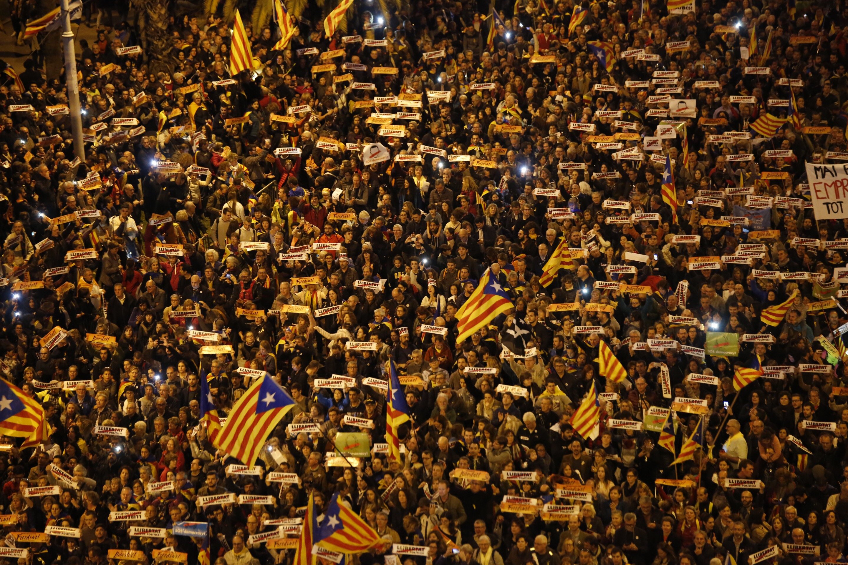 750.000 manifestantes, según la Guàrdia Urbana