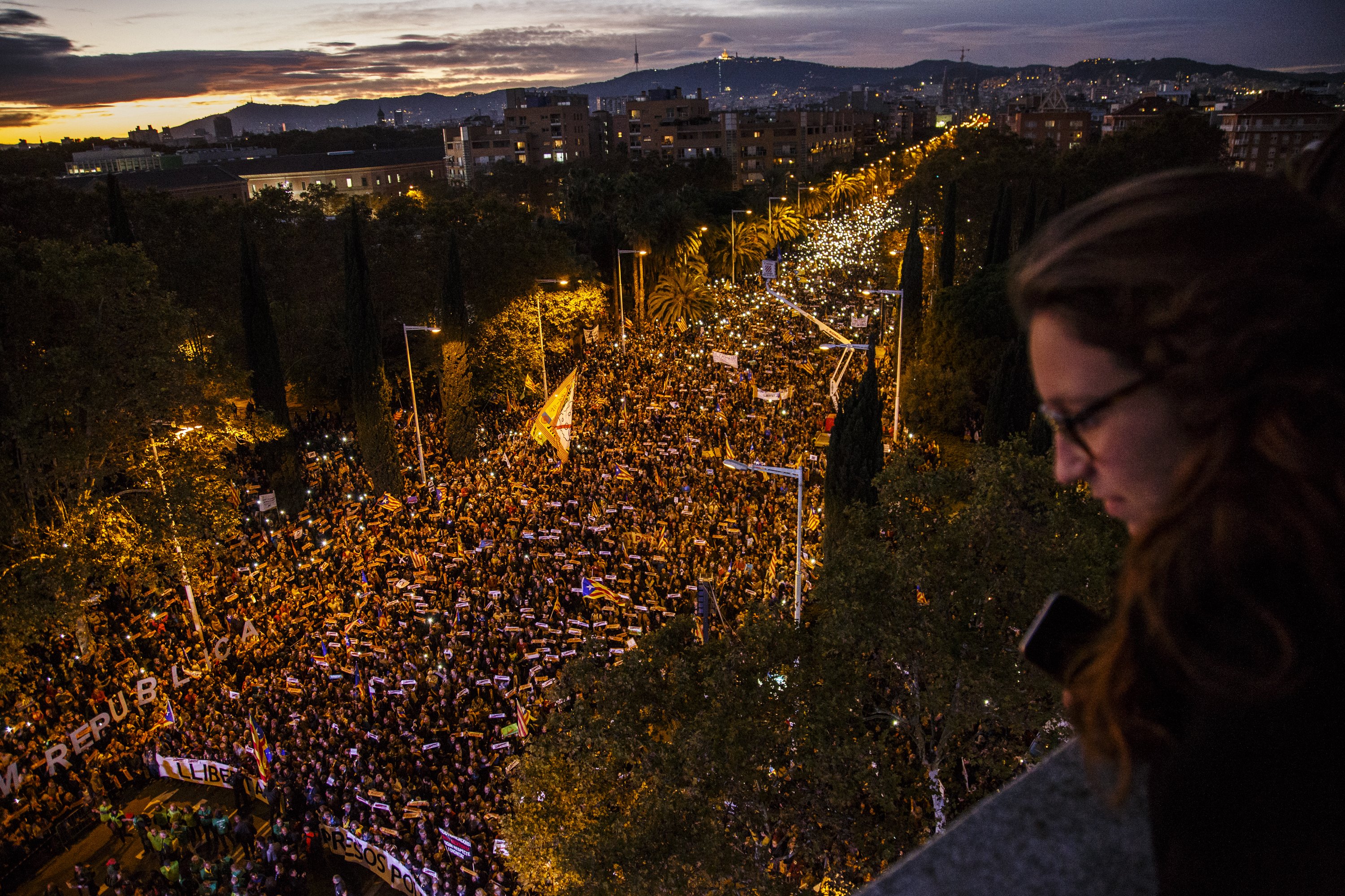 El clamor por la libertad de los presos políticos desborda Barcelona