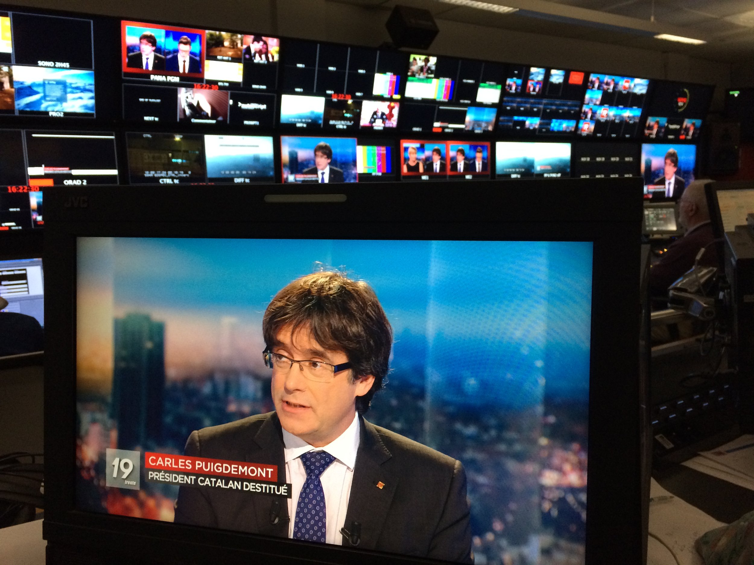 L''exili' de Puigdemont: "un regal enverinat" per als belgues