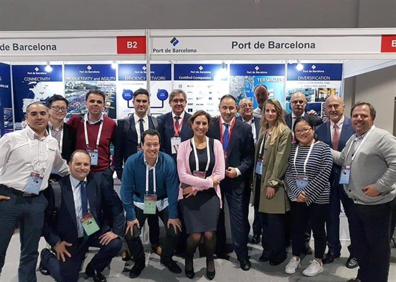 El Puerto de Barcelona promociona en China su situación estratégica
