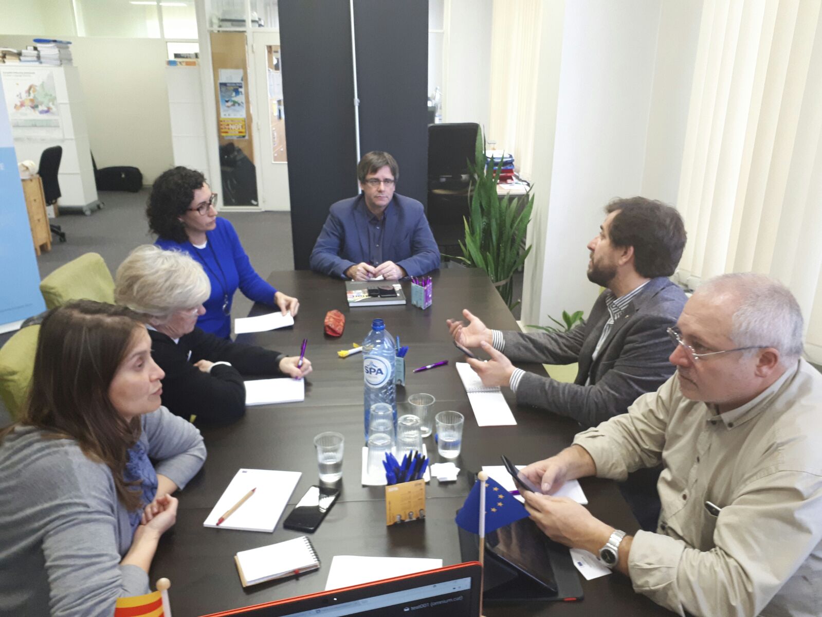 Puigdemont y Rovira diseñan en Bruselas el frente común independentista para el 21-D