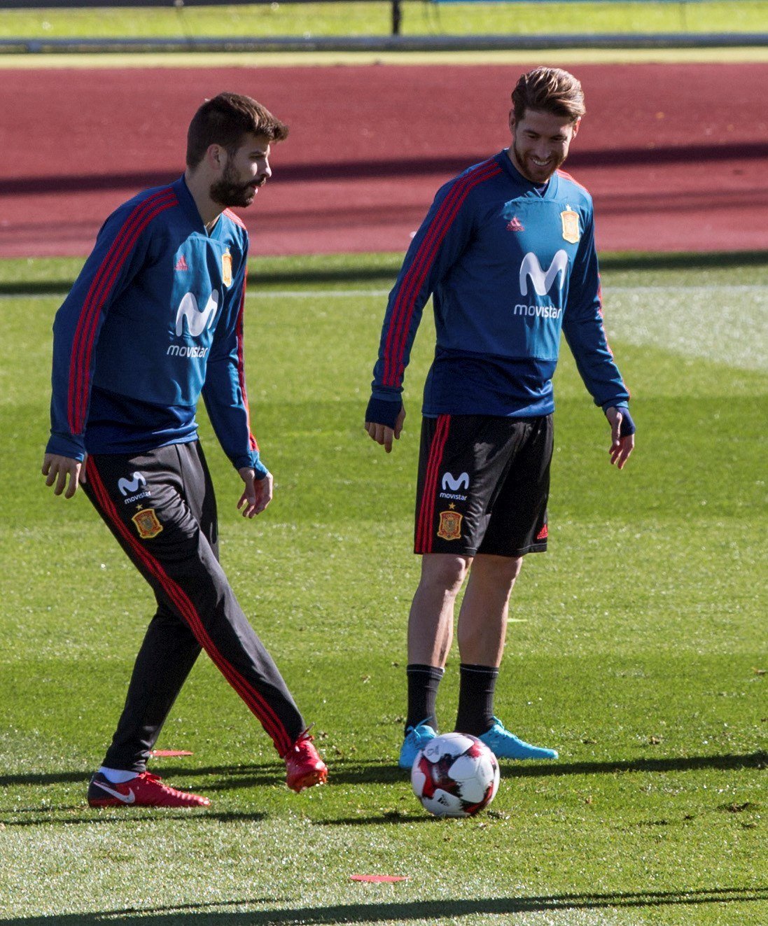 Sergio Ramos contacta amb Piqué: hi ha un nou àudio que està capgirant Espanya