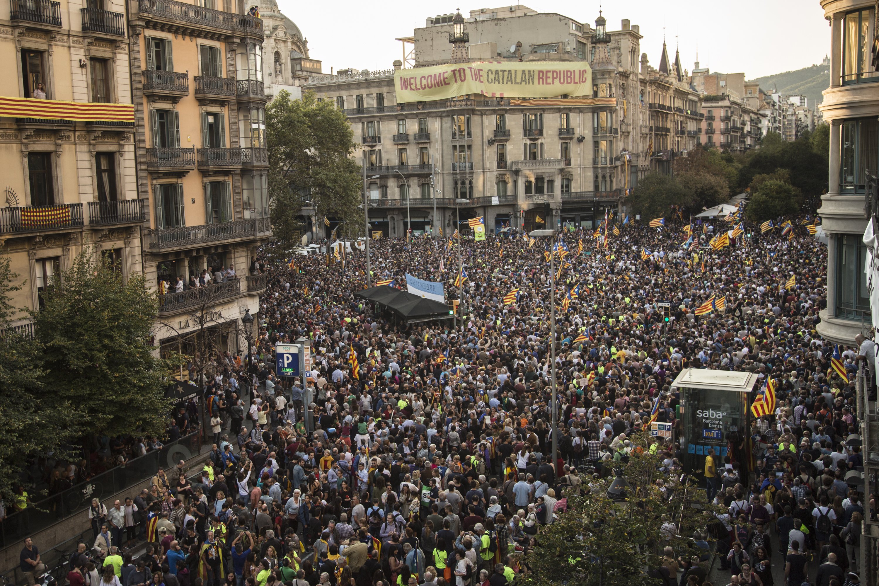 31 high-ranking Catalan officials named for sedition by Spain's Civil Guard