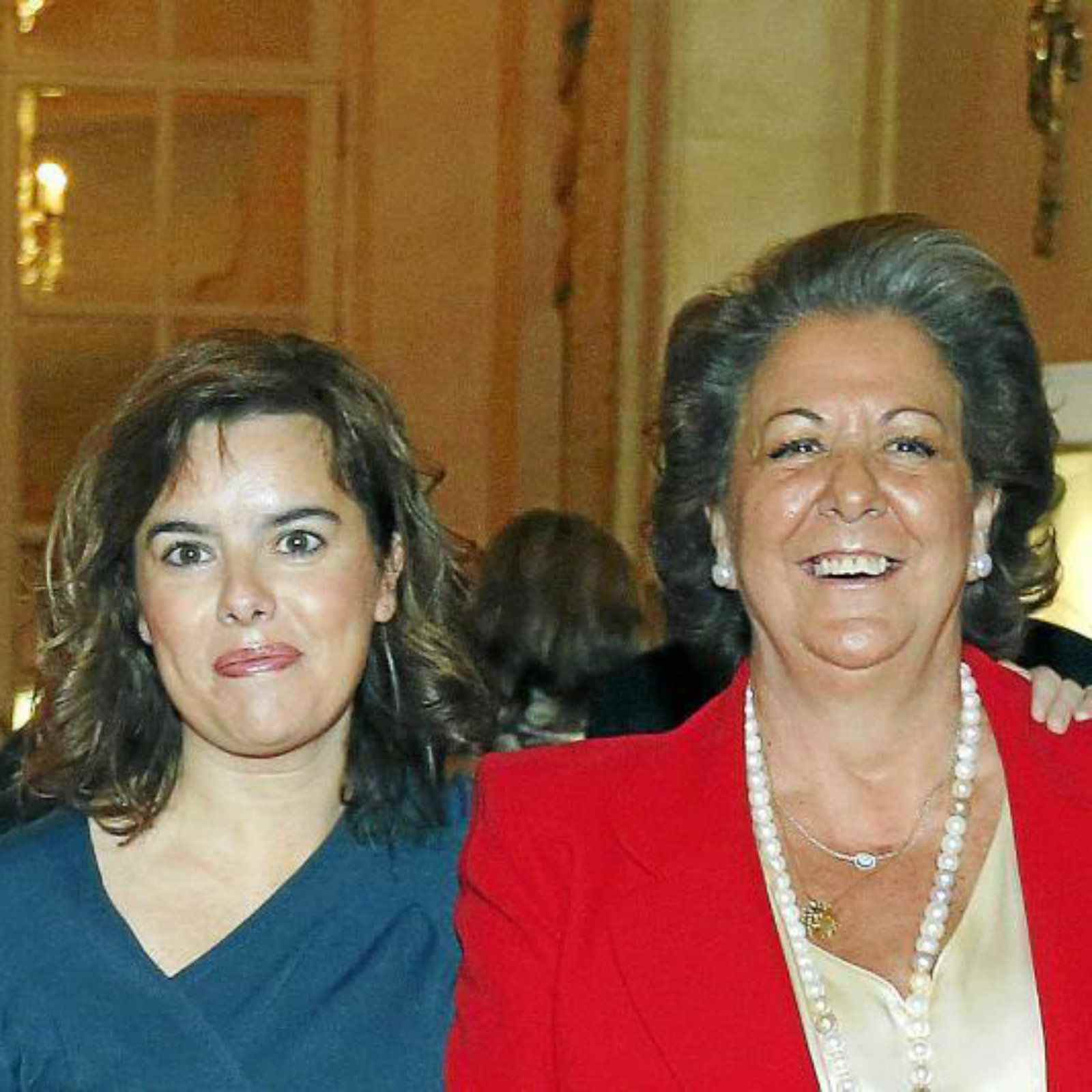 Rajoy: "Rita, ets la millor". Soraya: "És la dona a qui em vull assemblar"