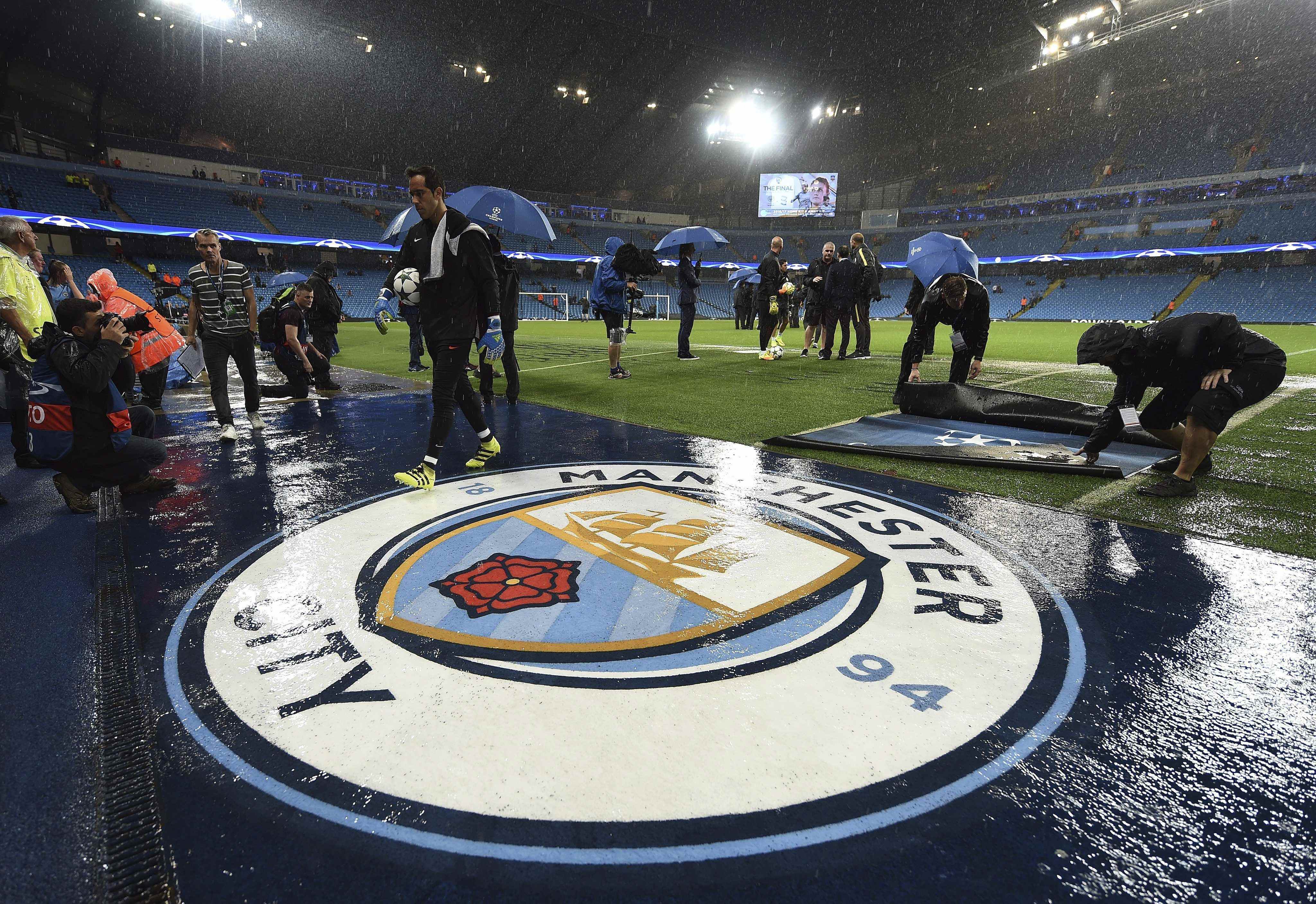 City suspès Champions
