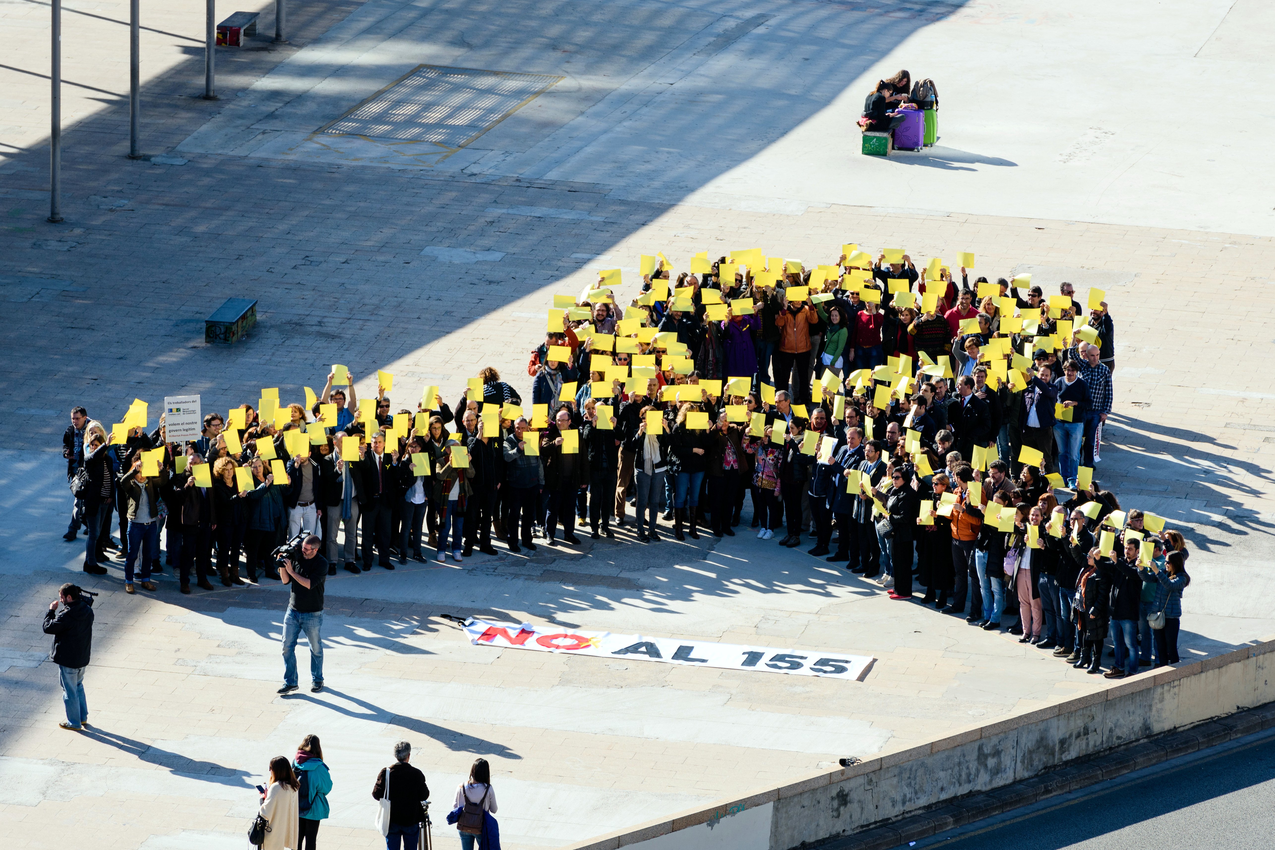 Los trabajadores de las conselleries salen a la calle por los presos políticos