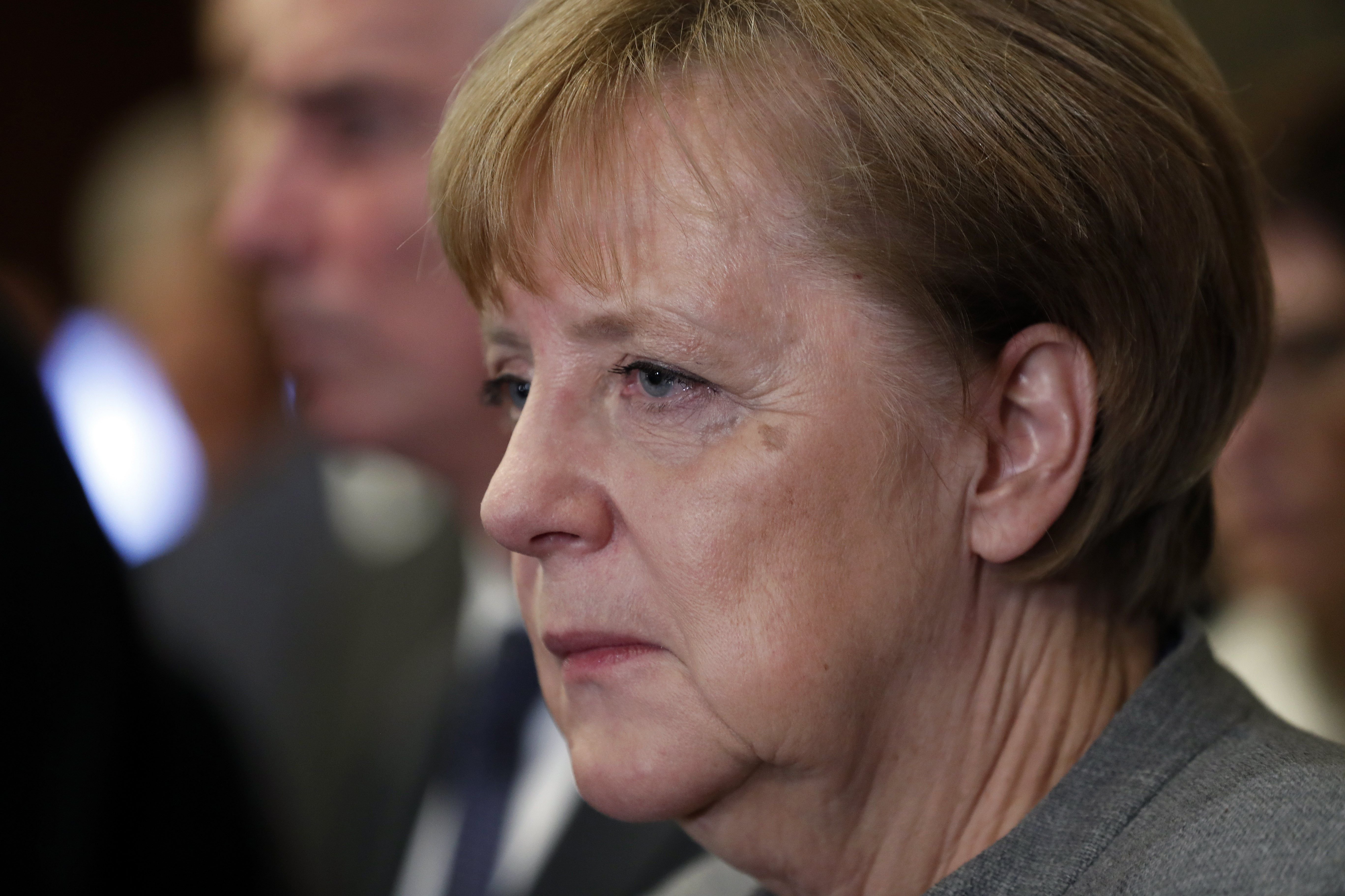 Merkel no aconsegueix formar nou govern amb els liberals Merkel no aconsegueix formar nou govern amb els liberals
