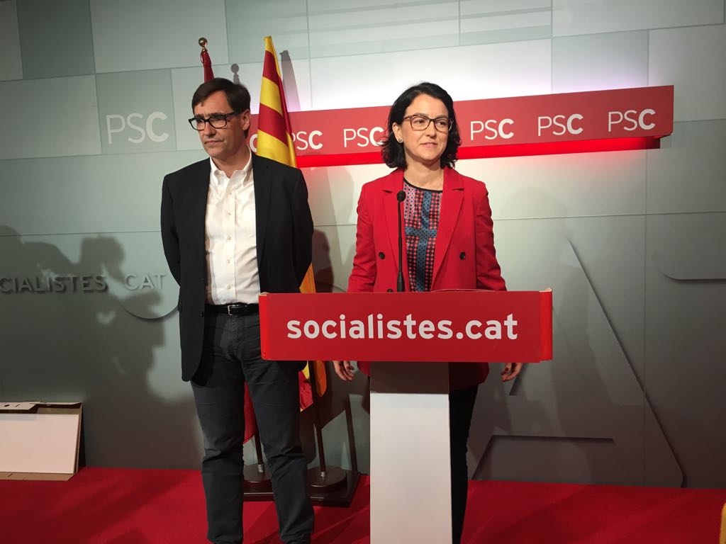 El PSC treu les enquestes per reivindicar Illa: "És el president que no tenim"