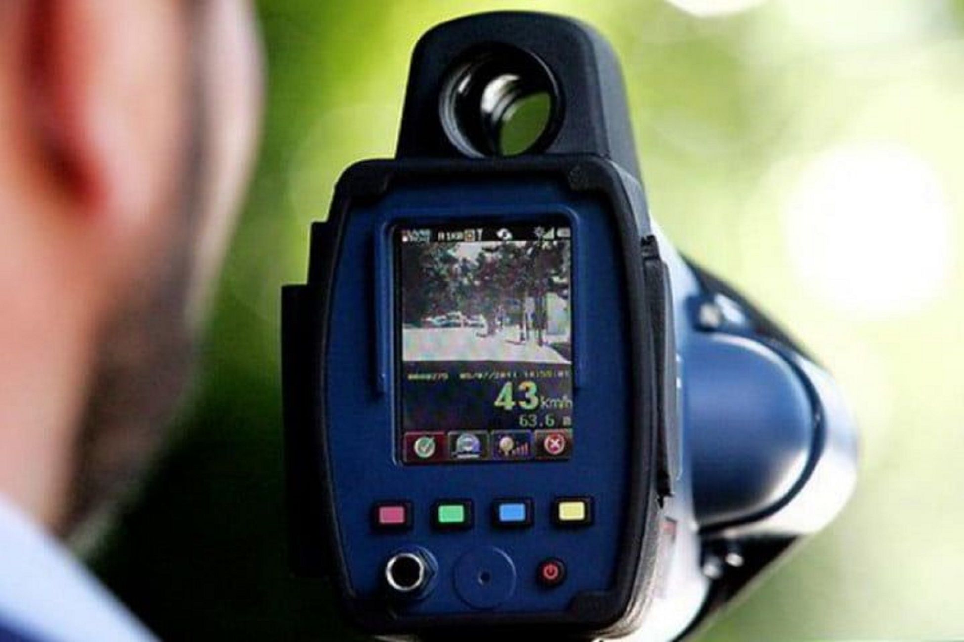 La DGT cuenta con 1.700 nuevos coches camuflados para imponer multas en todas las carreteras