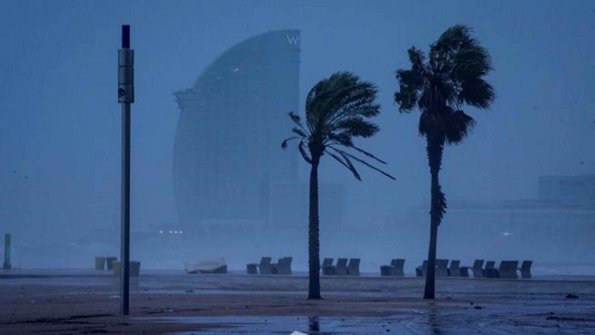 Rachas de viento de hasta 170 Km/h, bandera roja y varios incidentes: las consecuencias de la ventolera