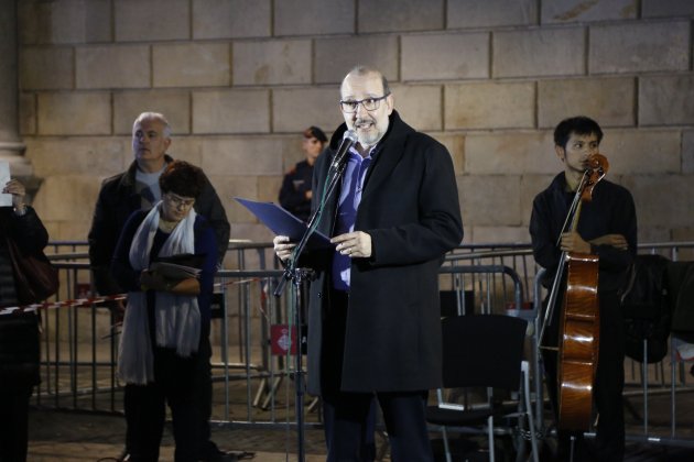Antoni Bassas concentración funcionarios Sergi Alcàzar
