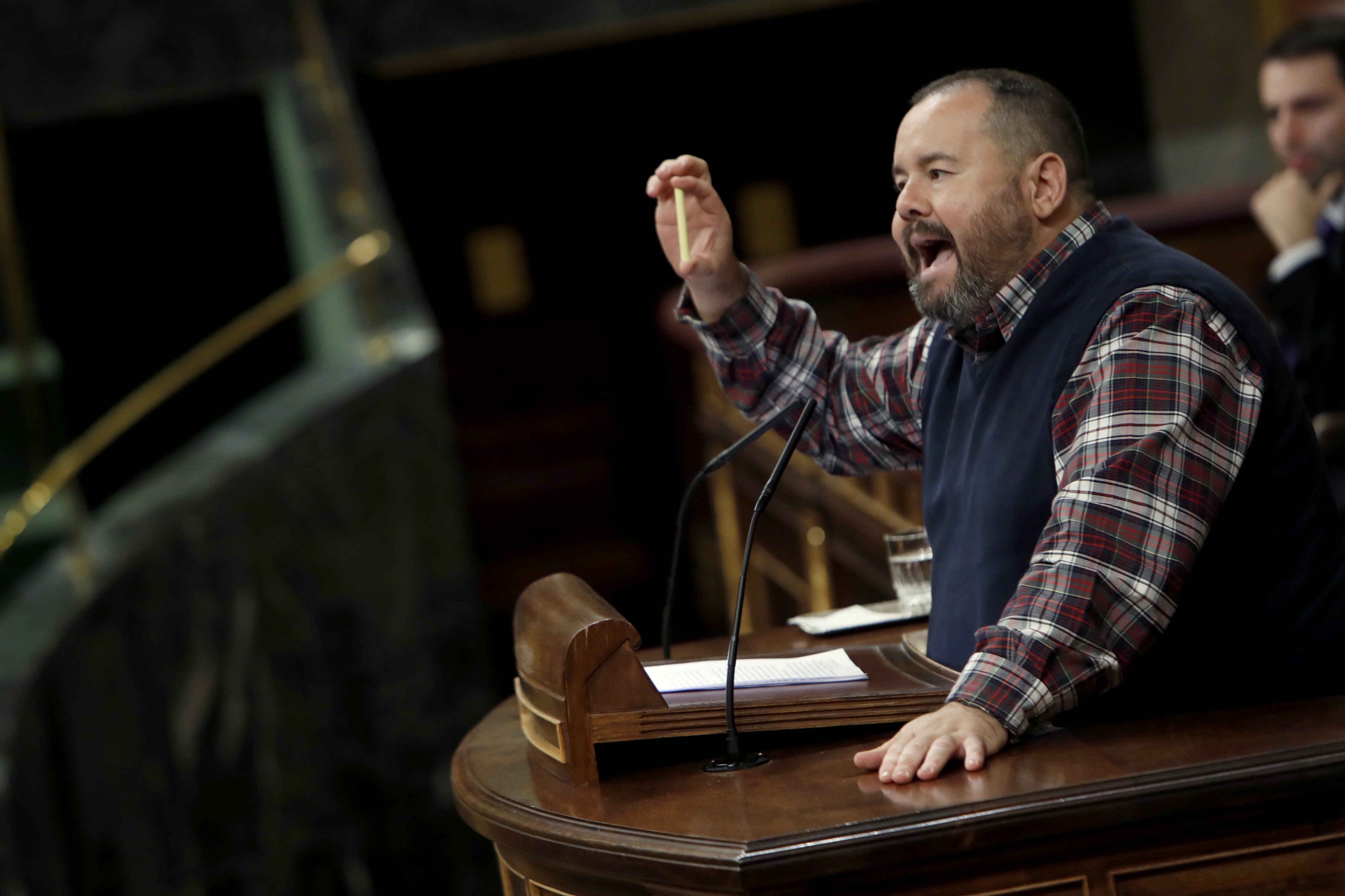 Vídeo: El repaso de Mena a Rivera sobre el "adoctrinamiento" en las escuelas